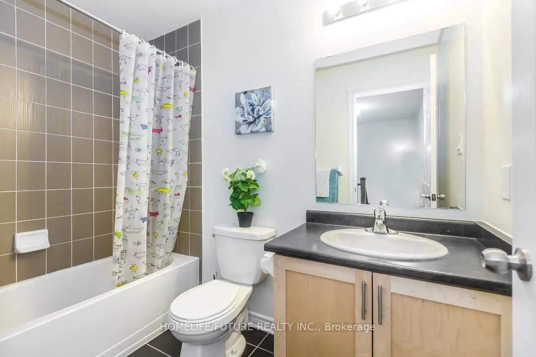 Photo 16 of 15 Sharbot Lane, Markham, Greensborough — HOMEH