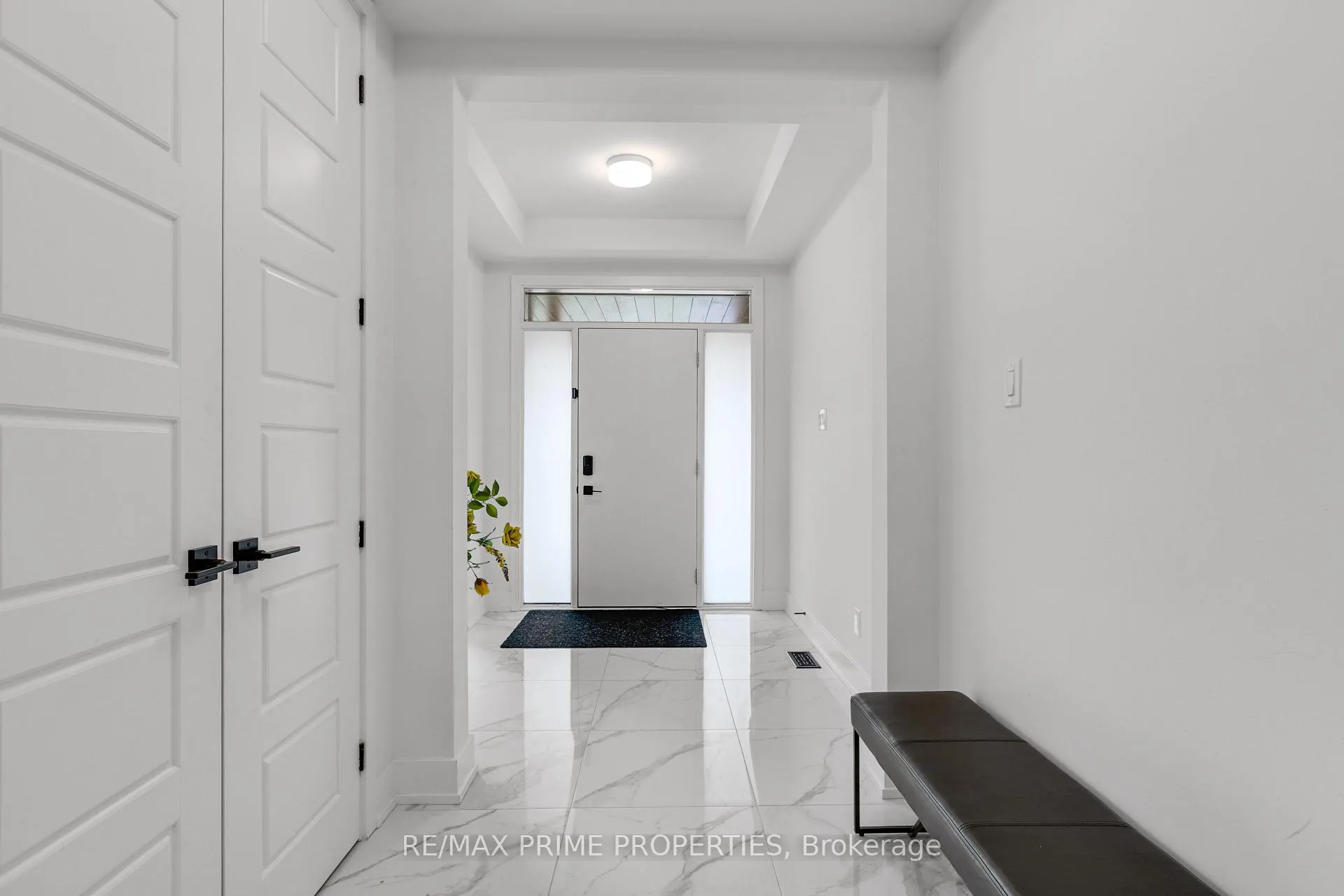 Photo 3 of 720 Fenwick Way, Ottawa, Barrhaven - Stonebridge — HOMEH