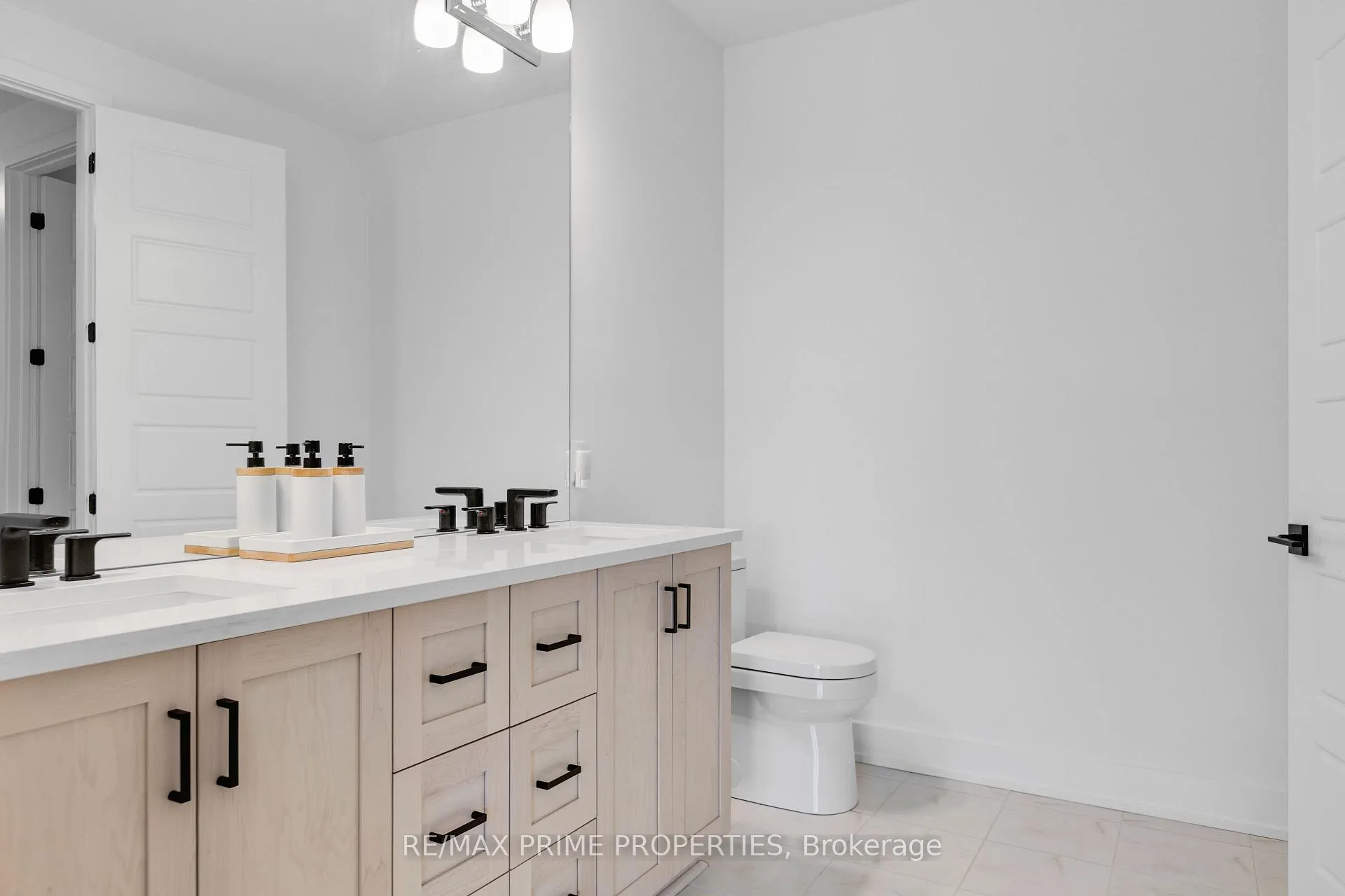 Photo 32 of 720 Fenwick Way, Ottawa, Barrhaven - Stonebridge — HOMEH