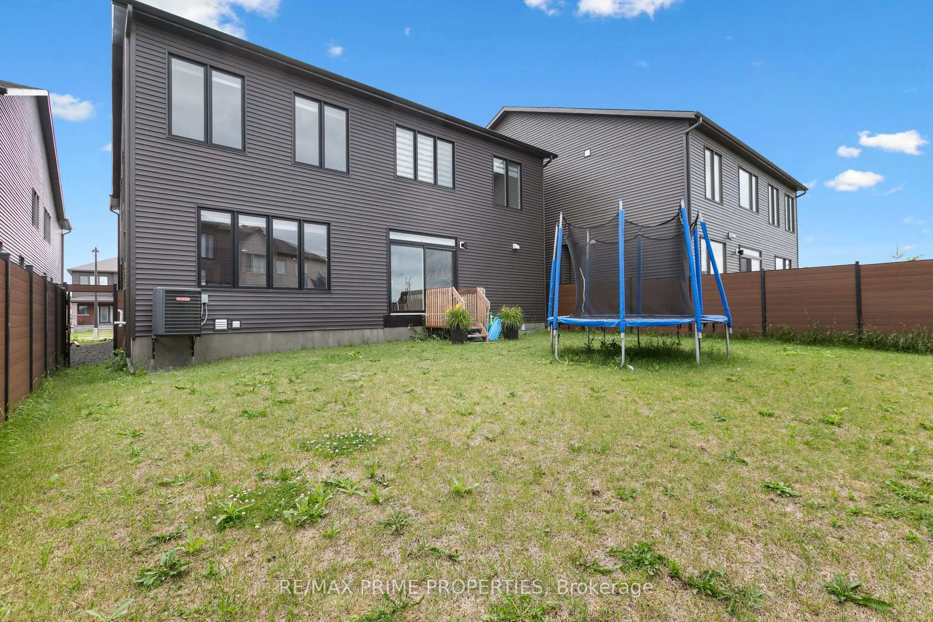 Photo 42 of 720 Fenwick Way, Ottawa, Barrhaven - Stonebridge — HOMEH