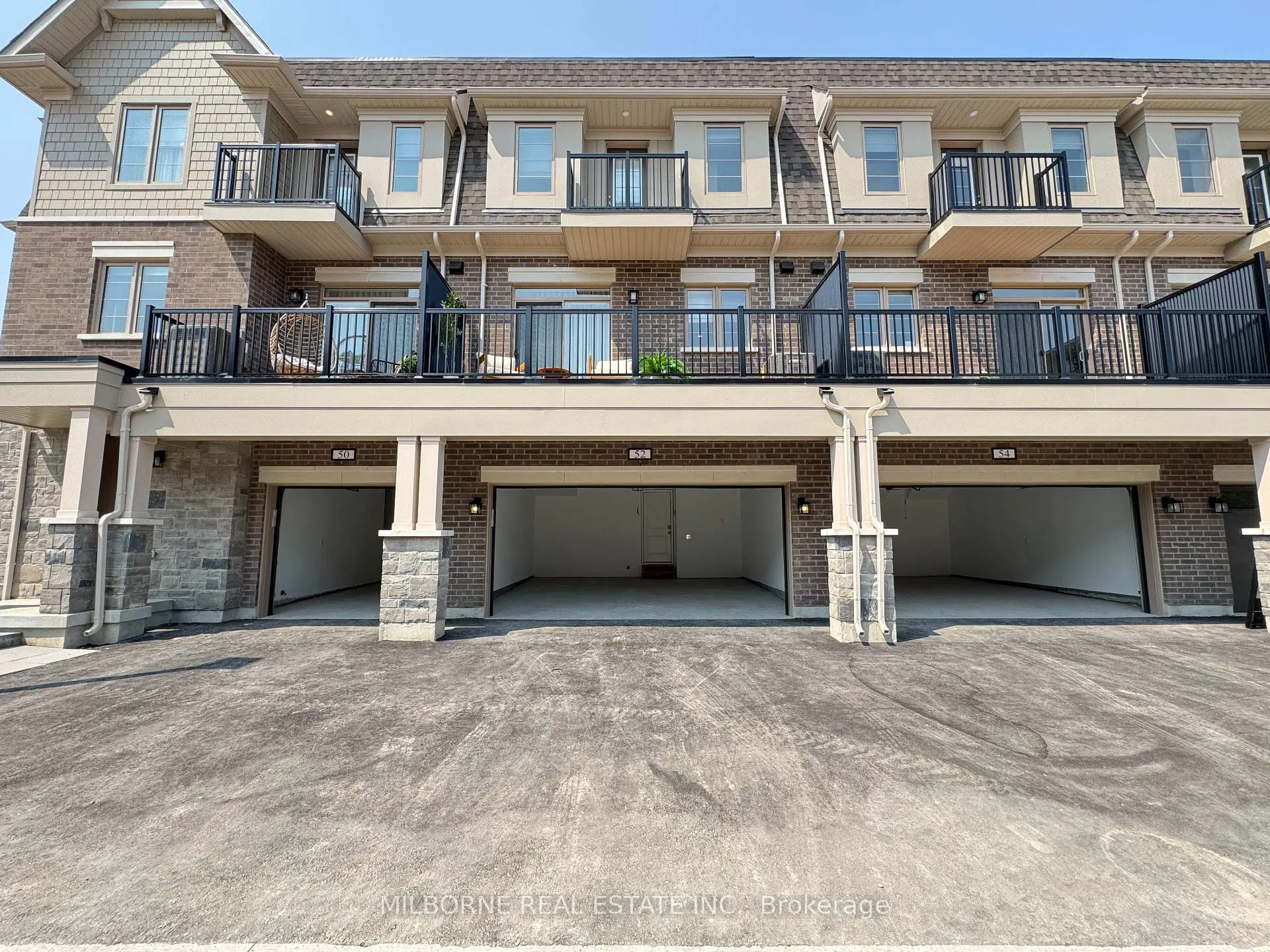 Photo 1 of 52 Fred Beaton Place, King, King City — HOMEH