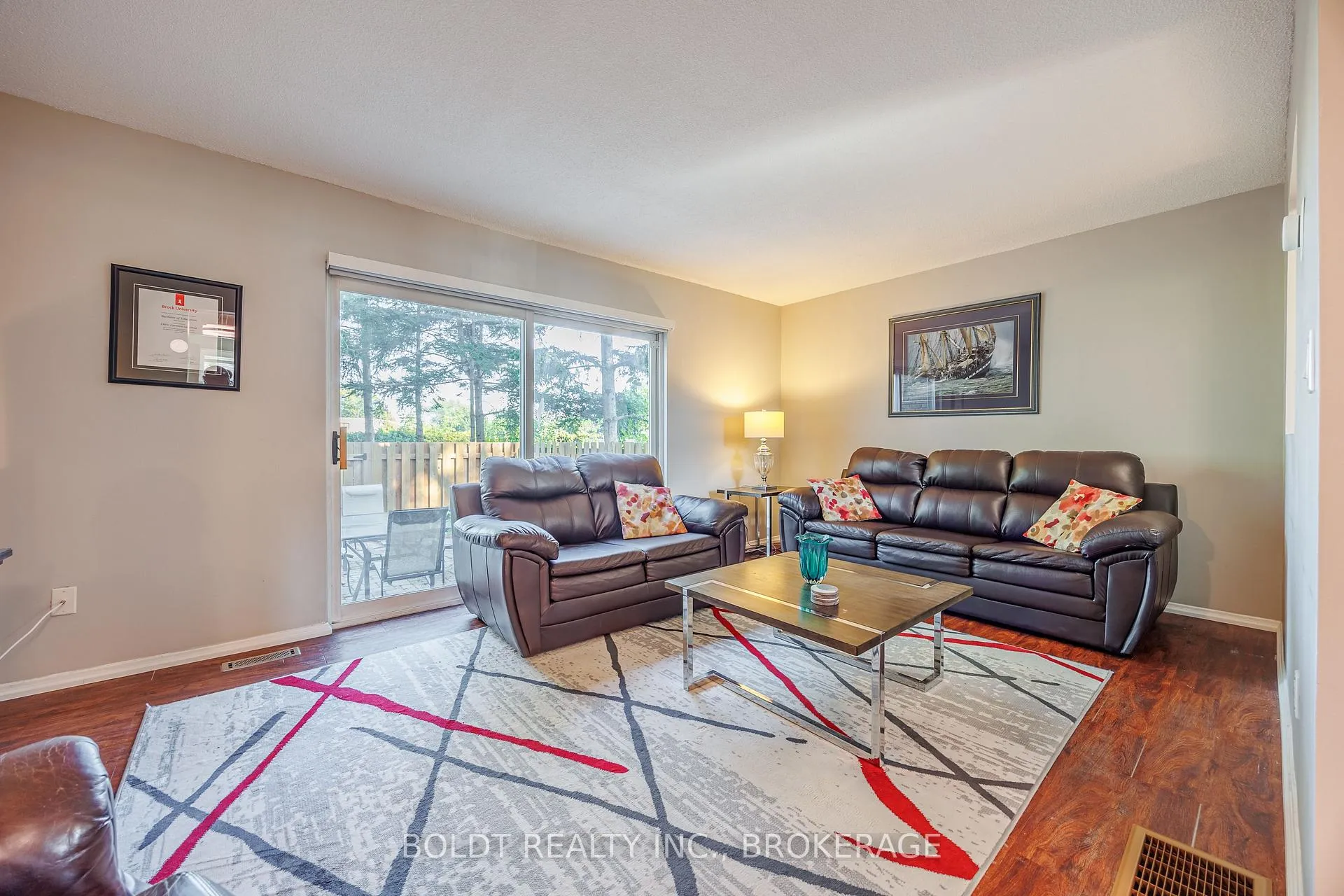 Photo 7 of Unit 27, 302 Vine Street, St. Catharines, Carlton/Bunting — HOMEH