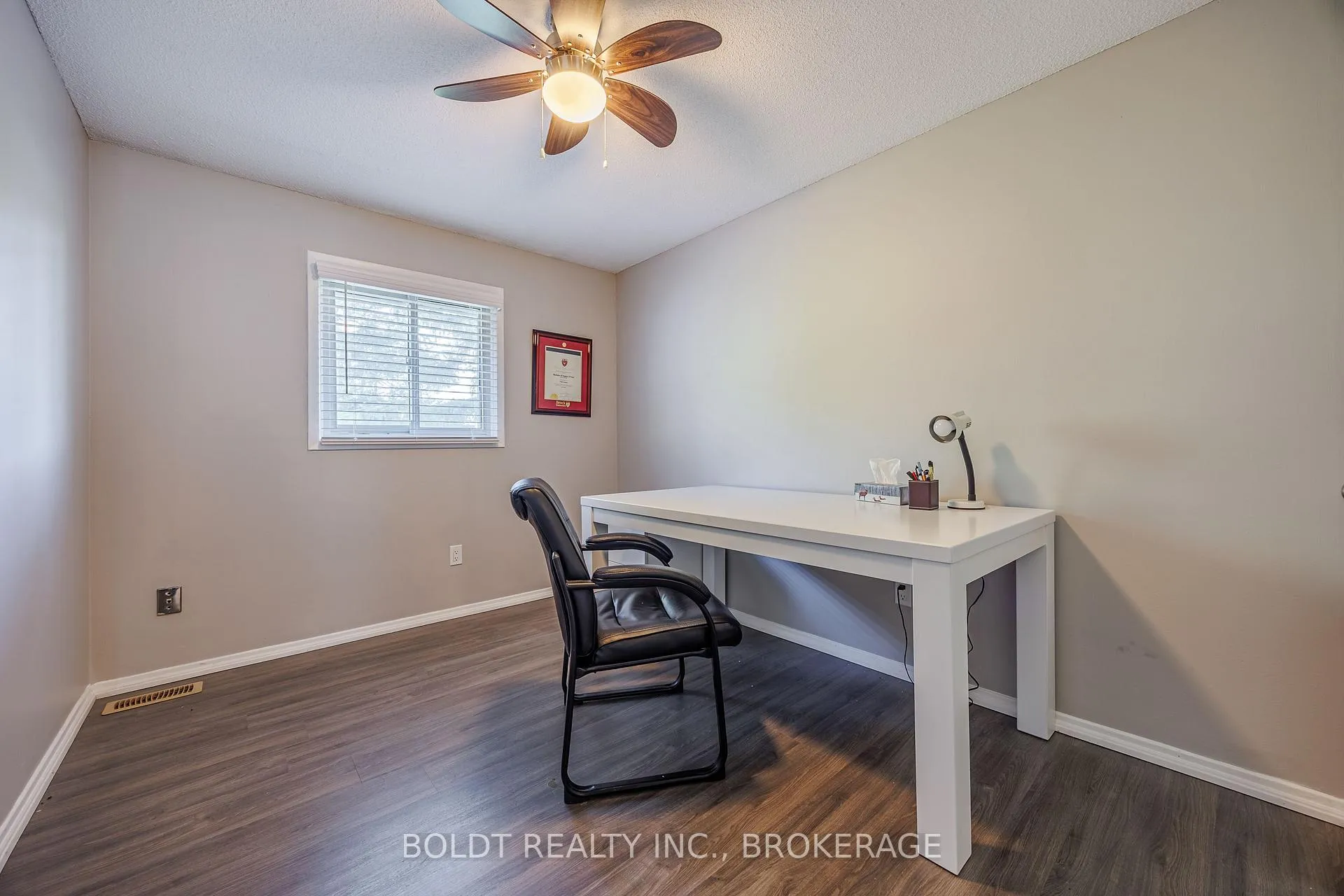 Photo 16 of Unit 27, 302 Vine Street, St. Catharines, Carlton/Bunting — HOMEH