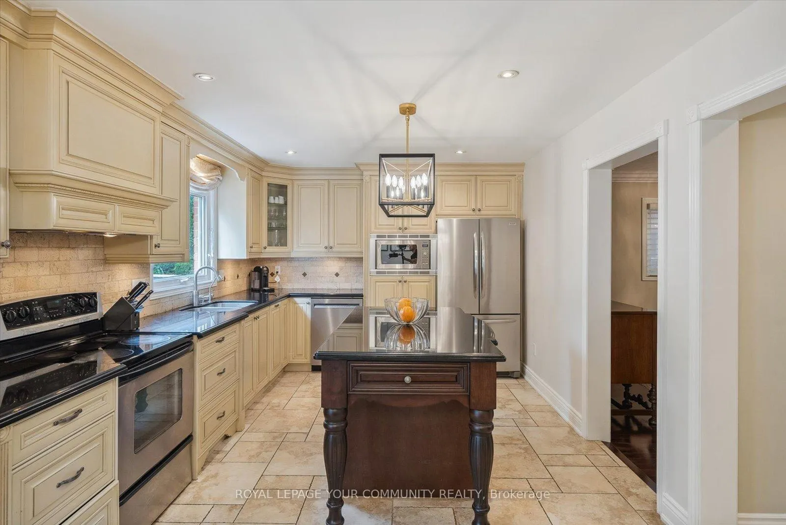 Photo 9 of 66 Palmerston Drive, Vaughan, Beverley Glen — HOMEH
