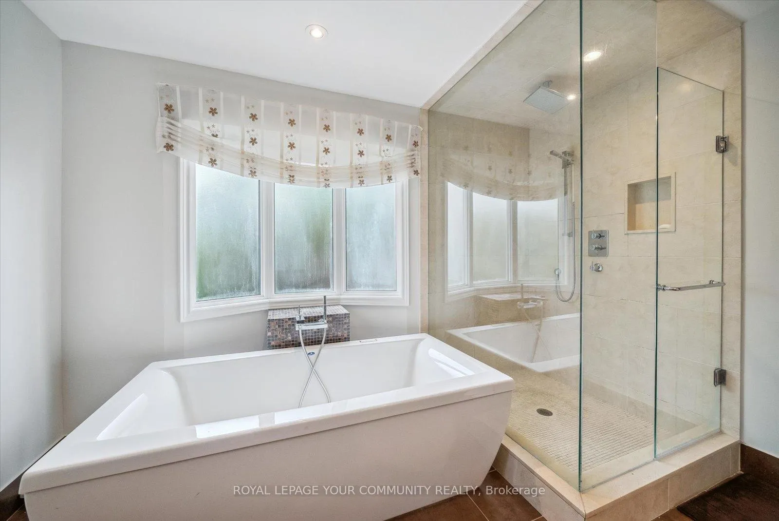 Photo 17 of 66 Palmerston Drive, Vaughan, Beverley Glen — HOMEH
