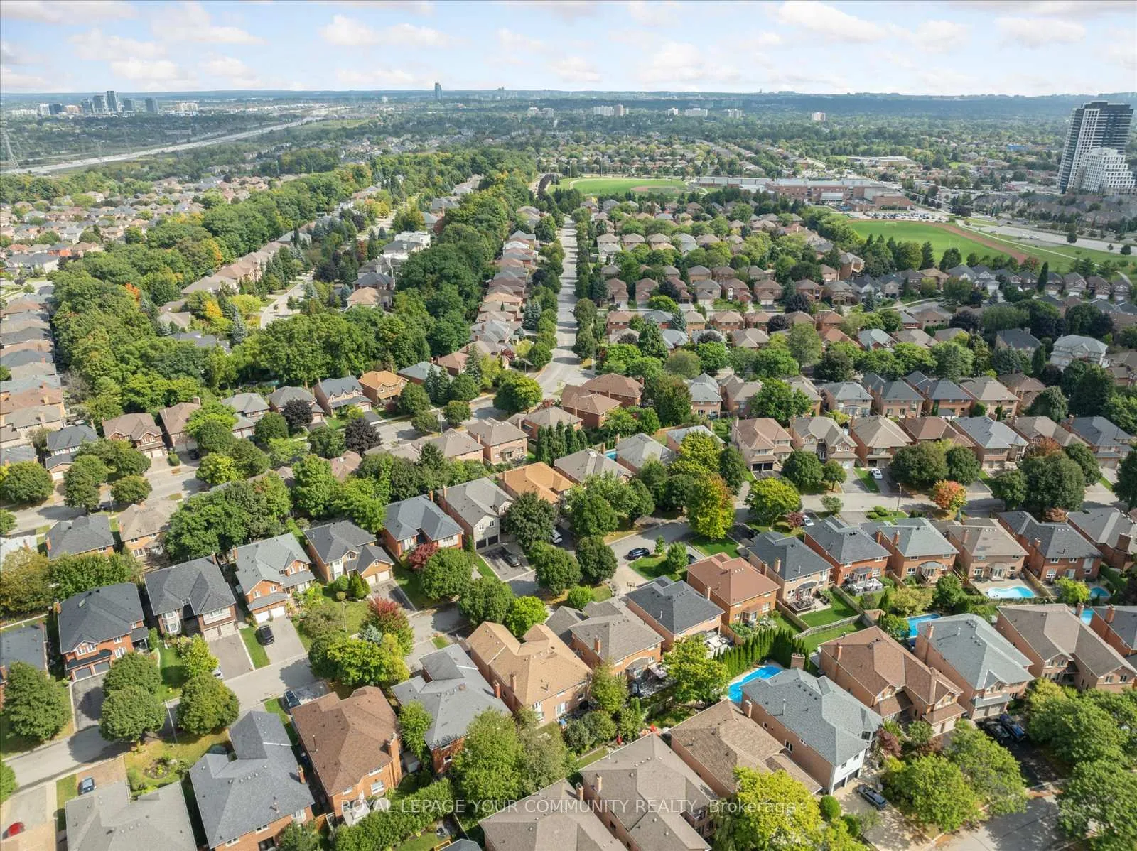 Photo 40 of 66 Palmerston Drive, Vaughan, Beverley Glen — HOMEH