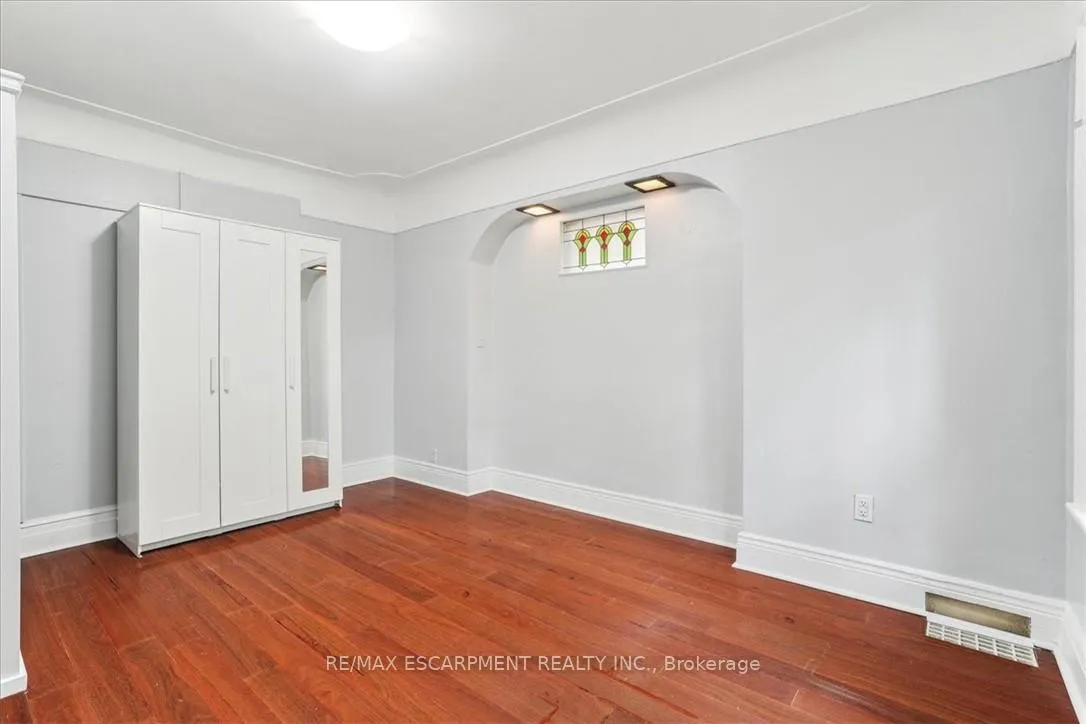 Photo 12 of 1160 King Street W, Hamilton, Westdale — HOMEH