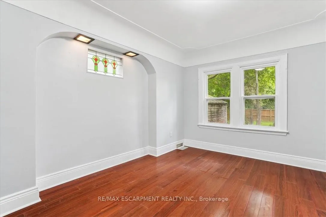 Photo 13 of 1160 King Street W, Hamilton, Westdale — HOMEH