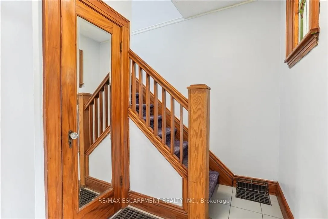 Photo 15 of 1160 King Street W, Hamilton, Westdale — HOMEH