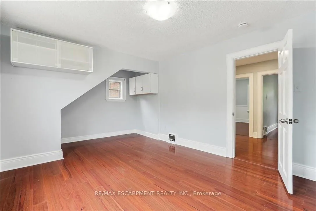 Photo 18 of 1160 King Street W, Hamilton, Westdale — HOMEH