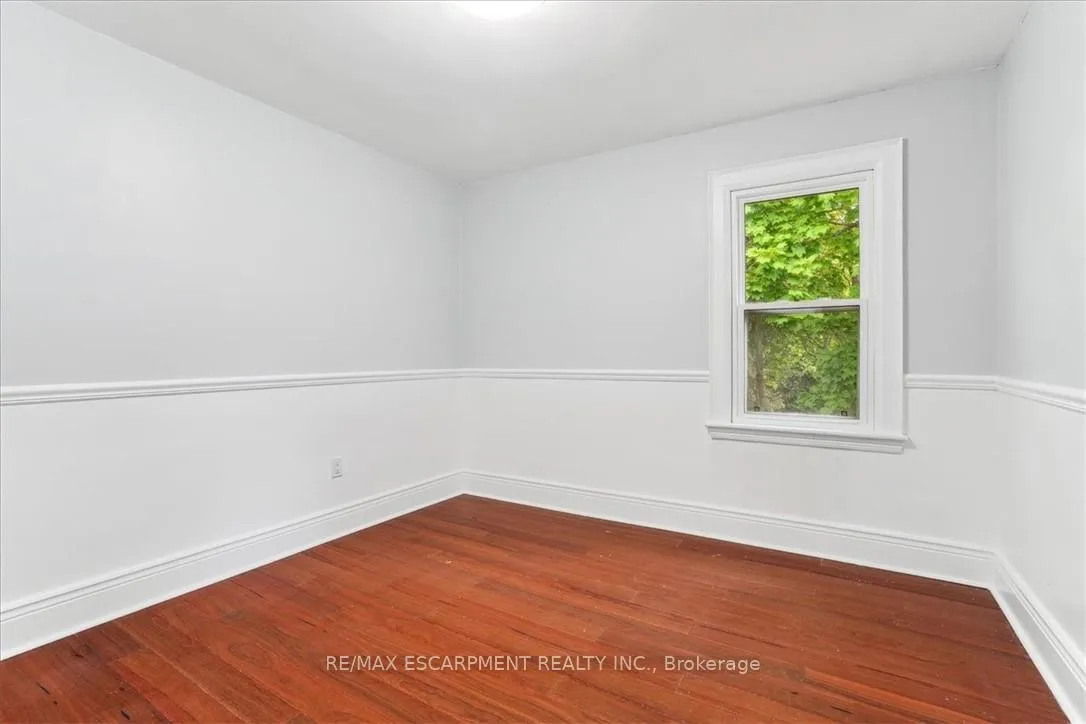 Photo 21 of 1160 King Street W, Hamilton, Westdale — HOMEH