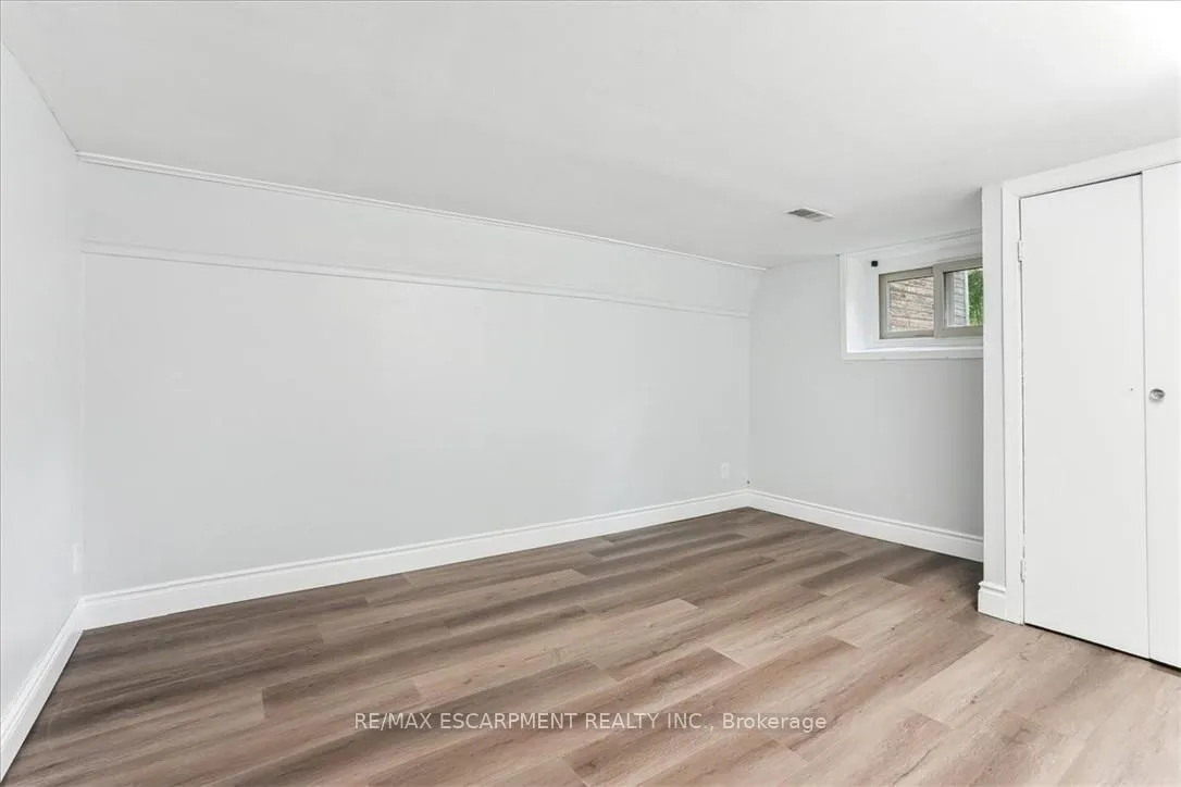 Photo 27 of 1160 King Street W, Hamilton, Westdale — HOMEH