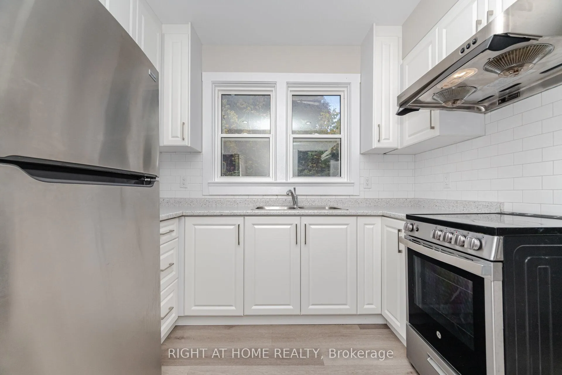 Photo 17 of 152 Weber Street E, Kitchener — HOMEH