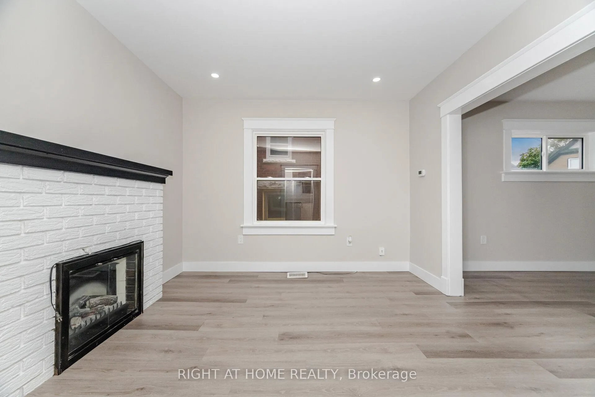 Photo 19 of 152 Weber Street E, Kitchener — HOMEH
