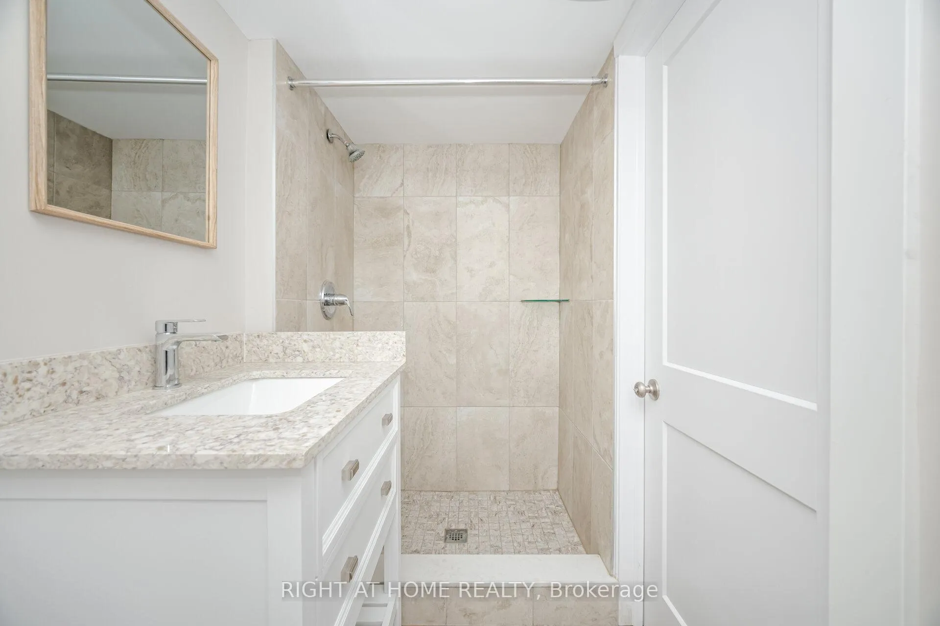 Photo 35 of 152 Weber Street E, Kitchener — HOMEH