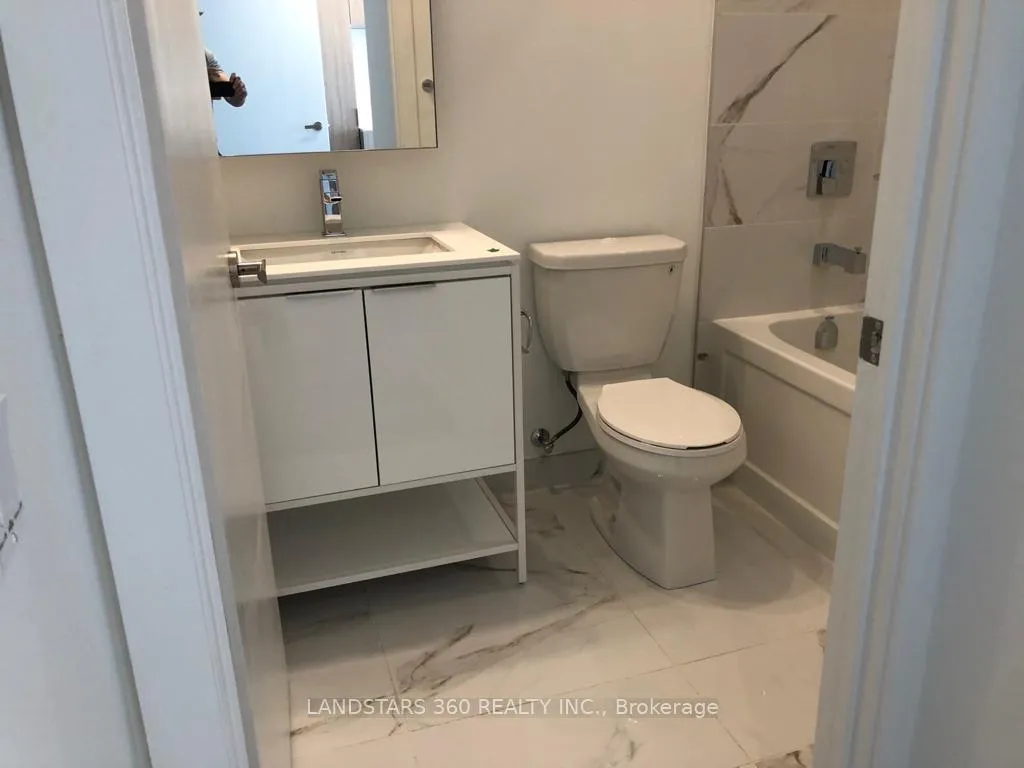 Photo 11 of Unit 2312, 77 Shuter Street, Toronto, Church-Yonge Corridor — HOMEH