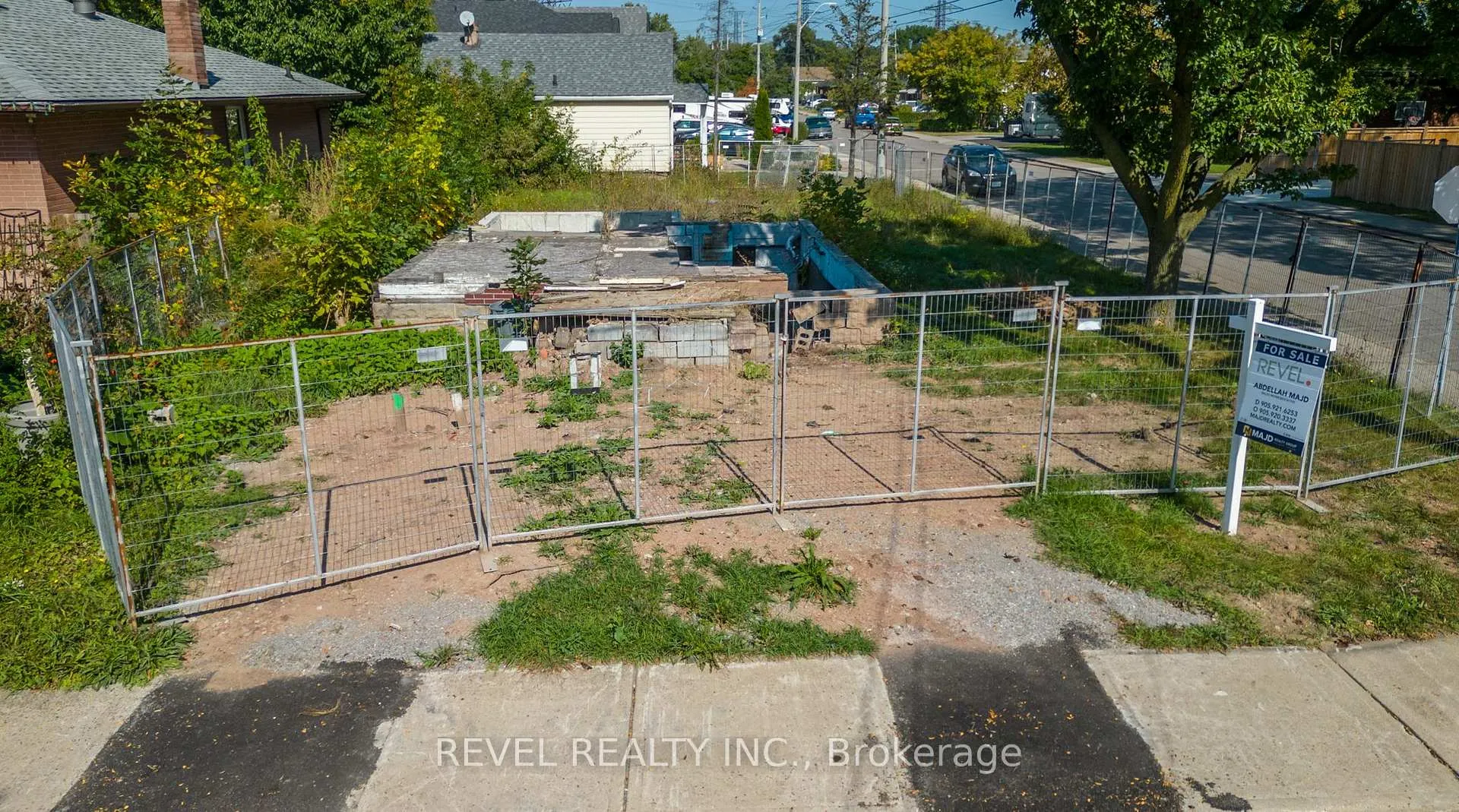 Photo 4 of 213 Grace Avenue, Hamilton, Parkview — HOMEH