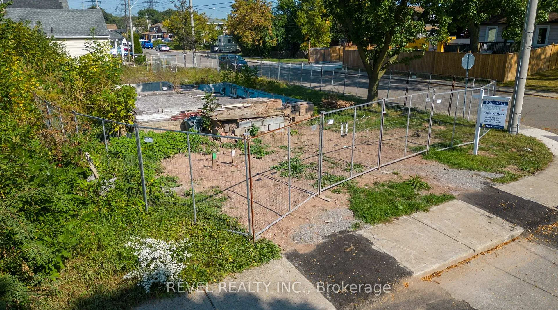 Photo 6 of 213 Grace Avenue, Hamilton, Parkview — HOMEH