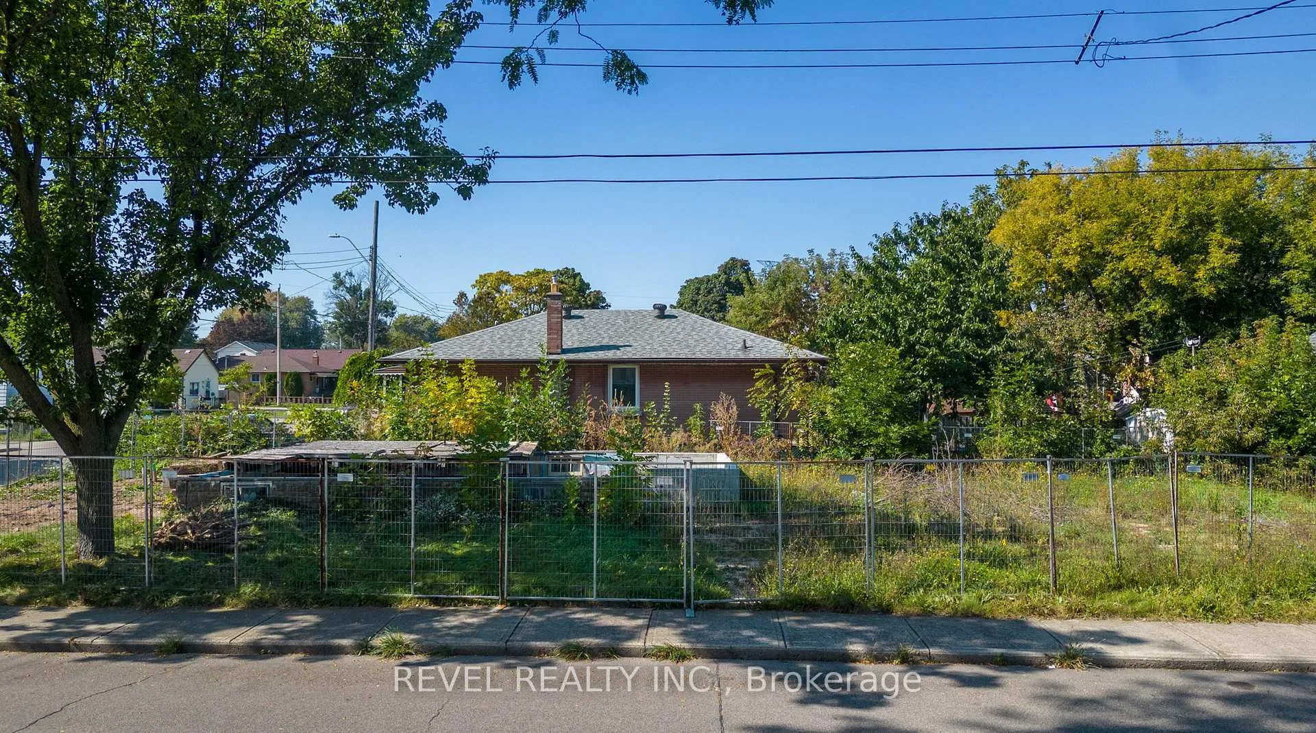 Photo 7 of 213 Grace Avenue, Hamilton, Parkview — HOMEH