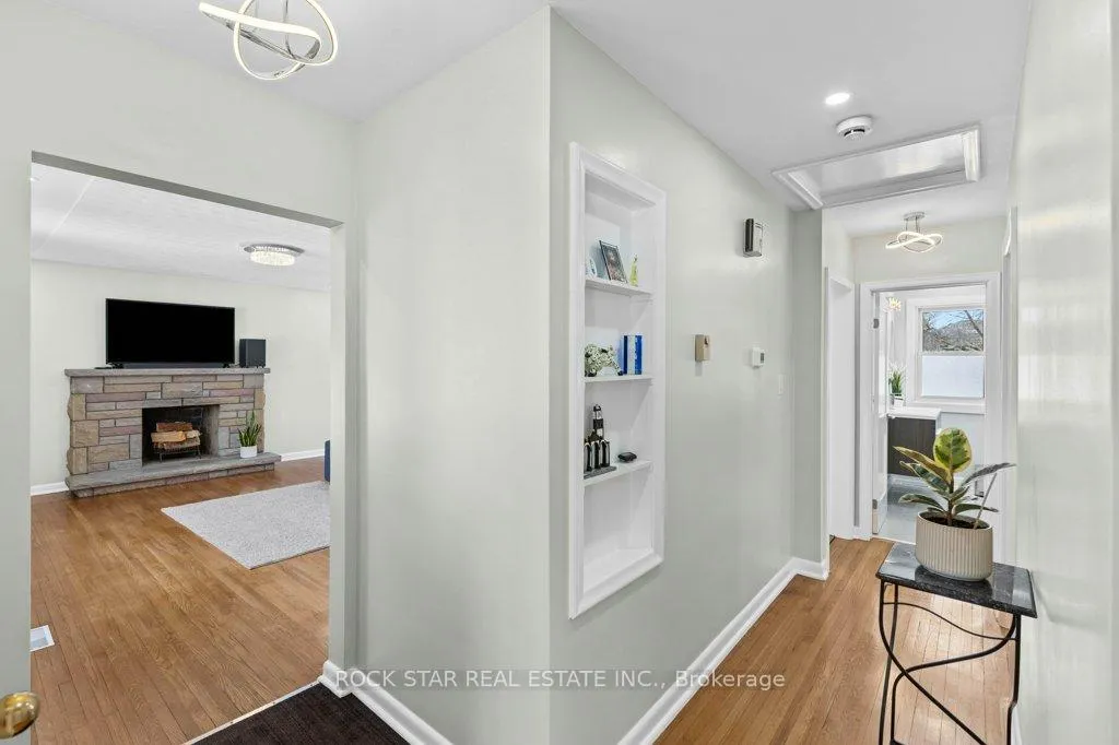 Photo 3 of 59 Kings Forest Drive, Hamilton, Huntington — HOMEH