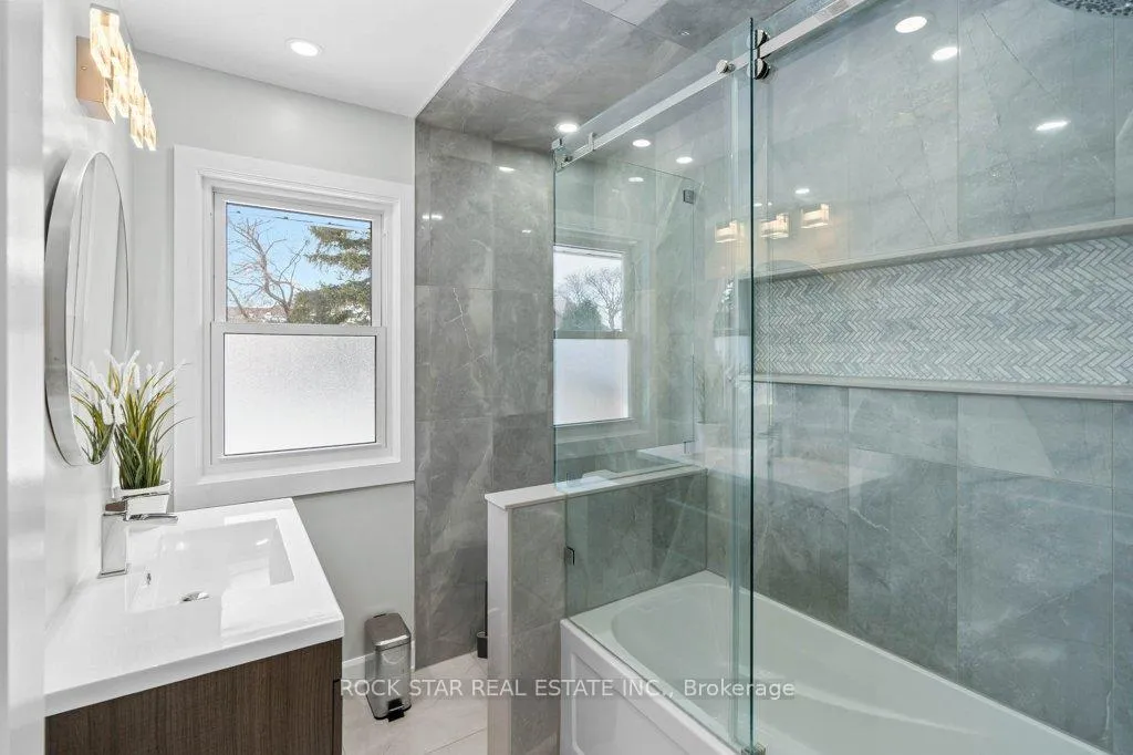 Photo 18 of 59 Kings Forest Drive, Hamilton, Huntington — HOMEH