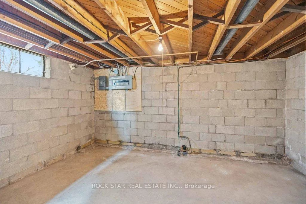 Photo 23 of 59 Kings Forest Drive, Hamilton, Huntington — HOMEH