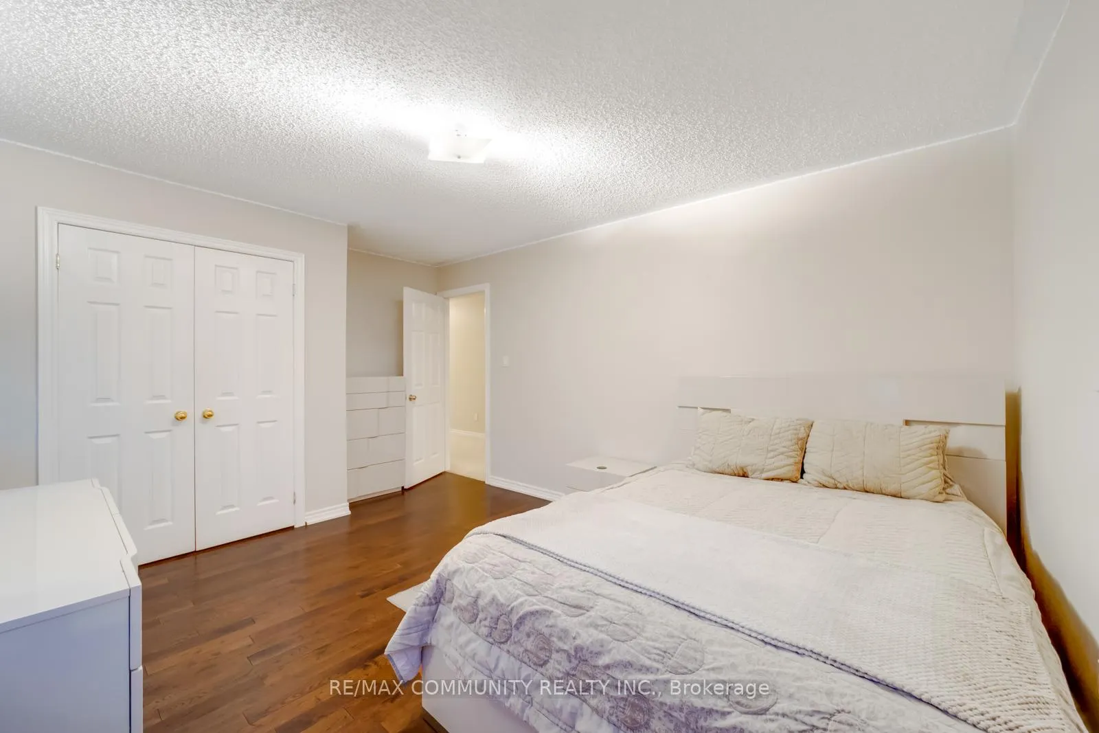 Photo 18 of 10 Shuttleworth Drive, Clarington, Courtice — HOMEH