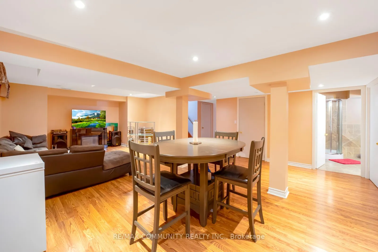 Photo 27 of 10 Shuttleworth Drive, Clarington, Courtice — HOMEH