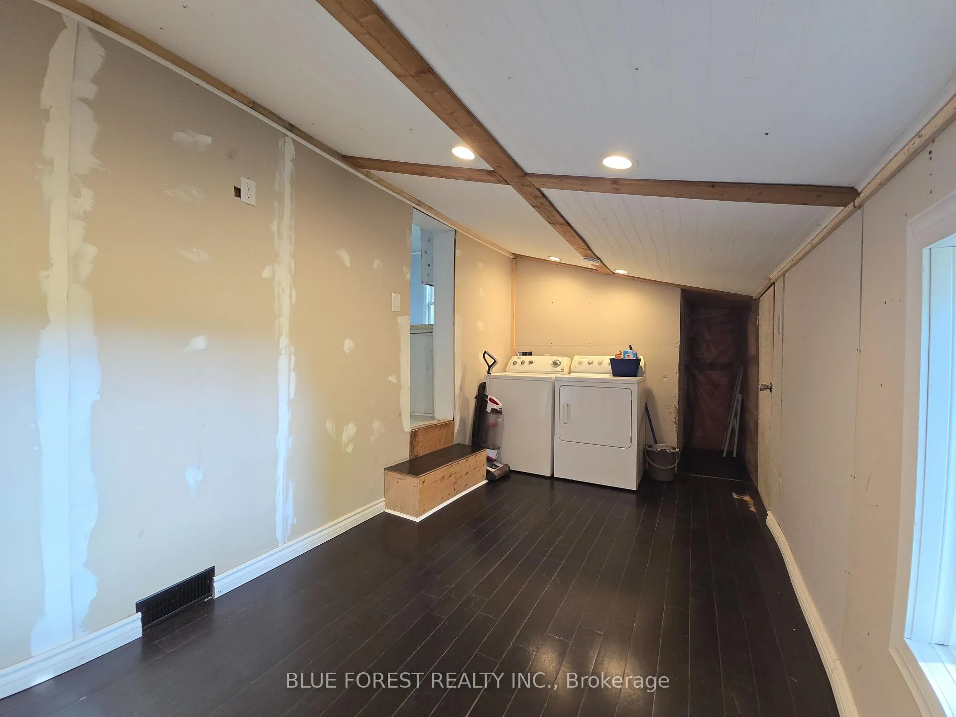 Photo 15 of 138 Centre Street, West Elgin, Rodney — HOMEH