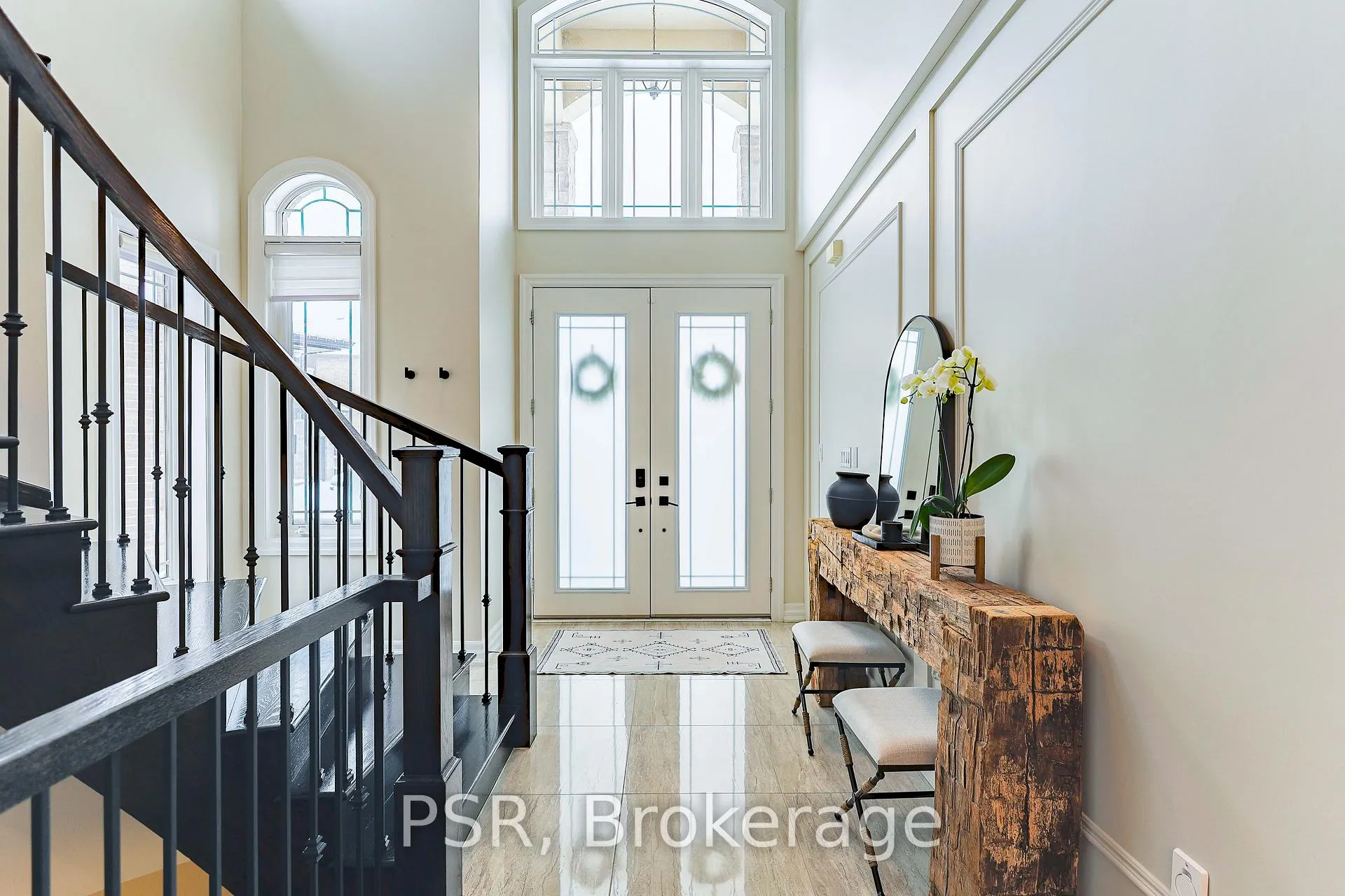 Photo 4 of 36 Scanlon Place, Hamilton, Ancaster — HOMEH