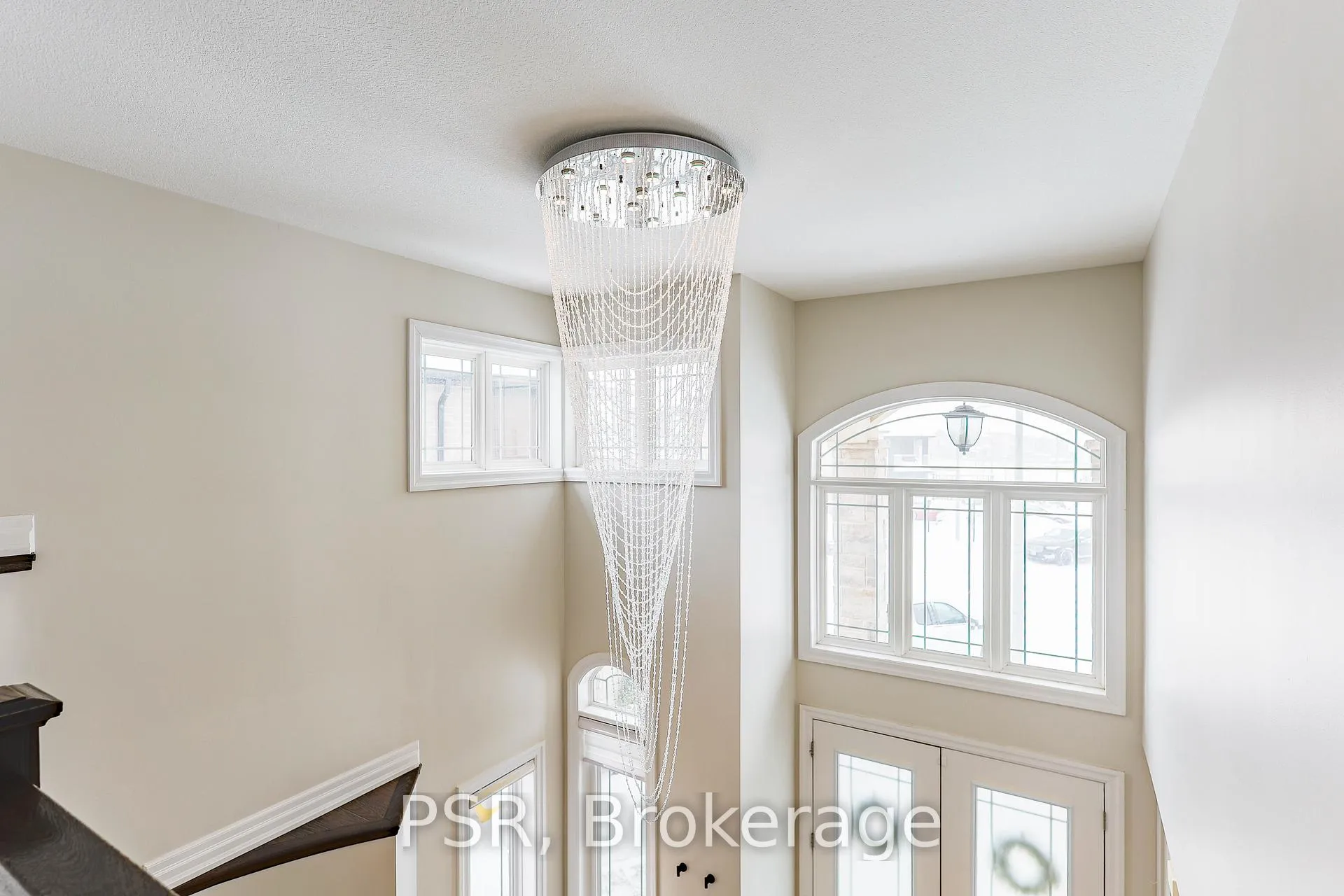 Photo 6 of 36 Scanlon Place, Hamilton, Ancaster — HOMEH