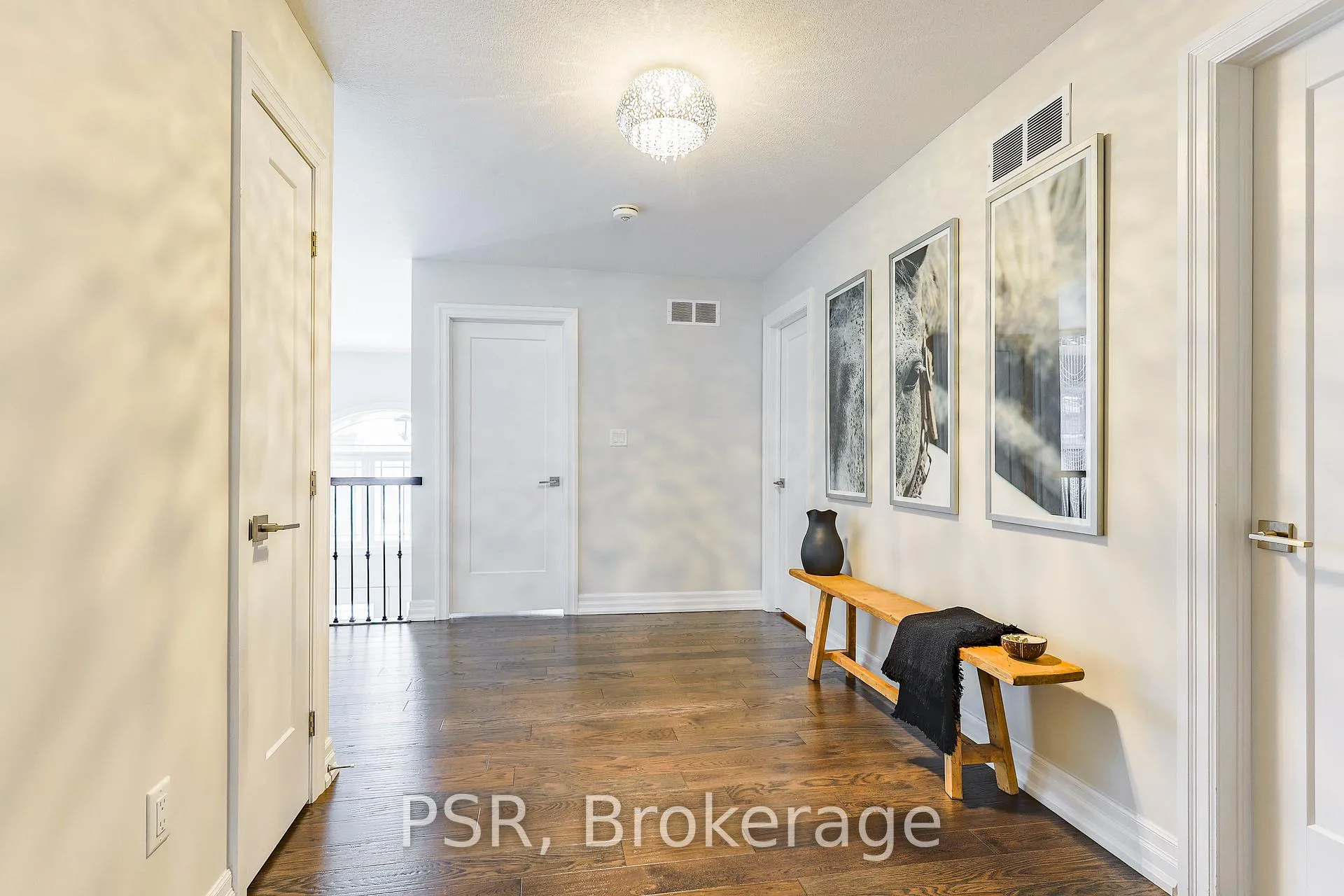 Photo 12 of 36 Scanlon Place, Hamilton, Ancaster — HOMEH