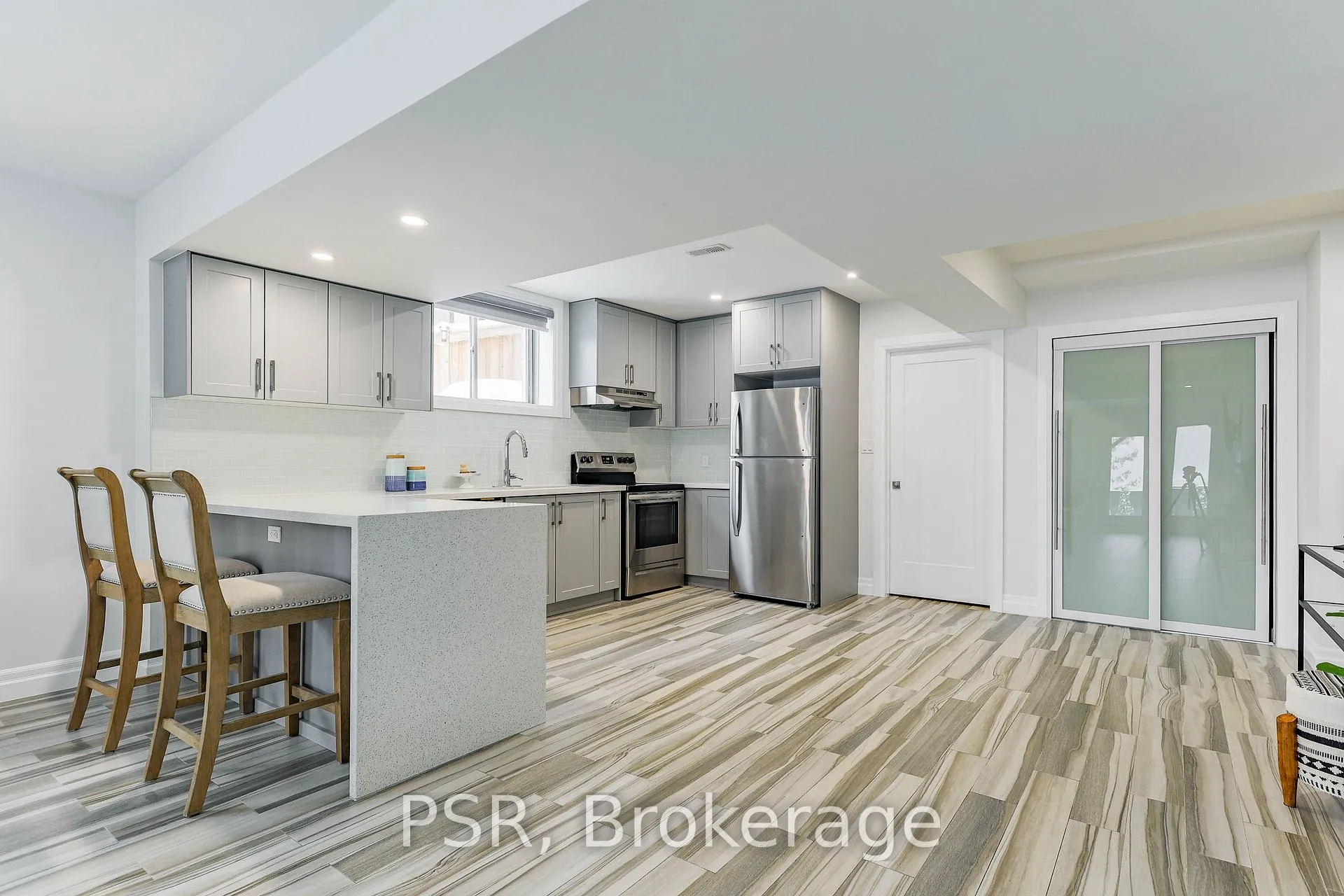 Photo 29 of 36 Scanlon Place, Hamilton, Ancaster — HOMEH