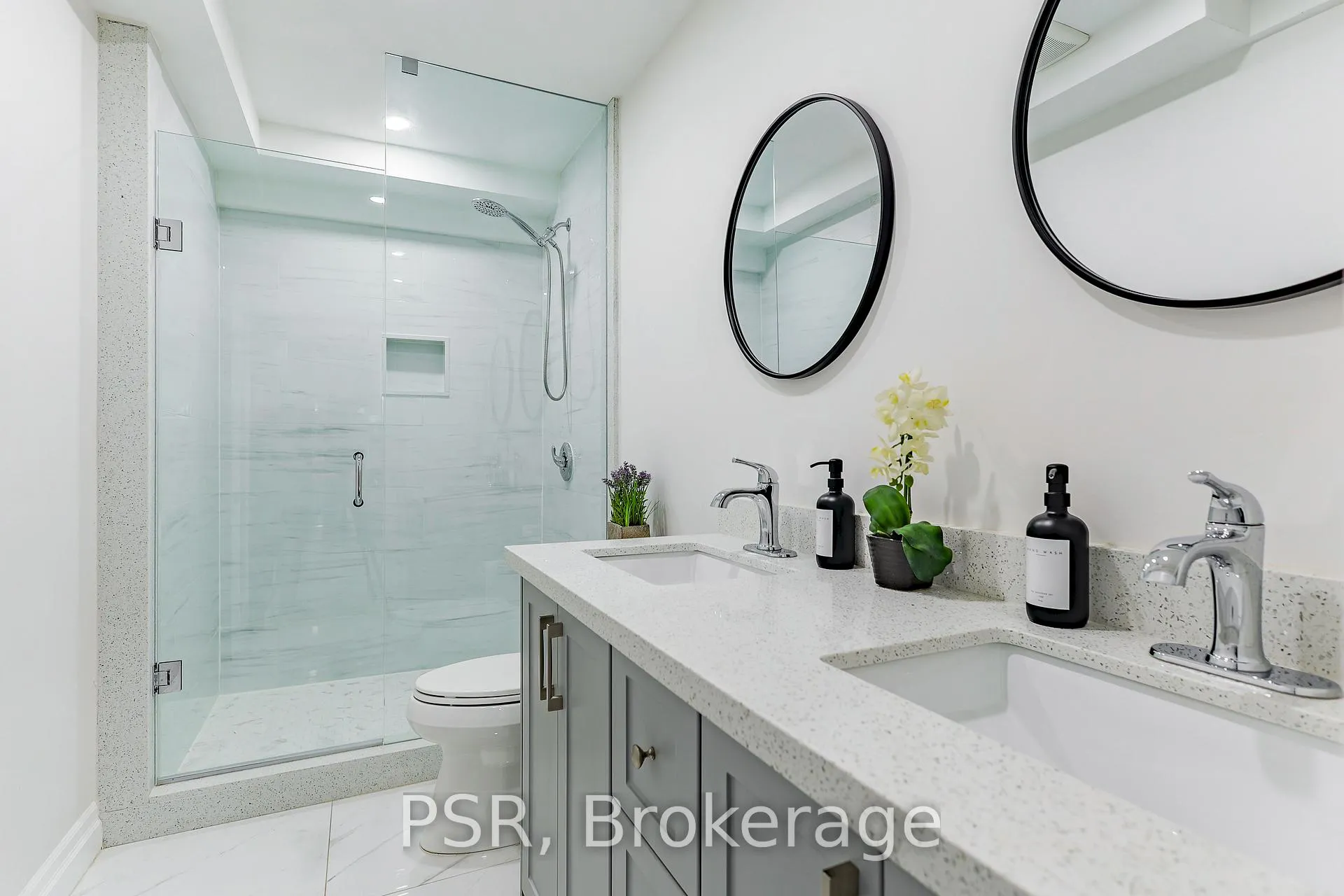 Photo 34 of 36 Scanlon Place, Hamilton, Ancaster — HOMEH