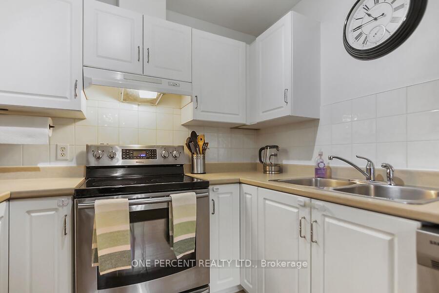Photo 8 of 44 Fieldberry, Ottawa, Barrhaven - Stonebridge — HOMEH