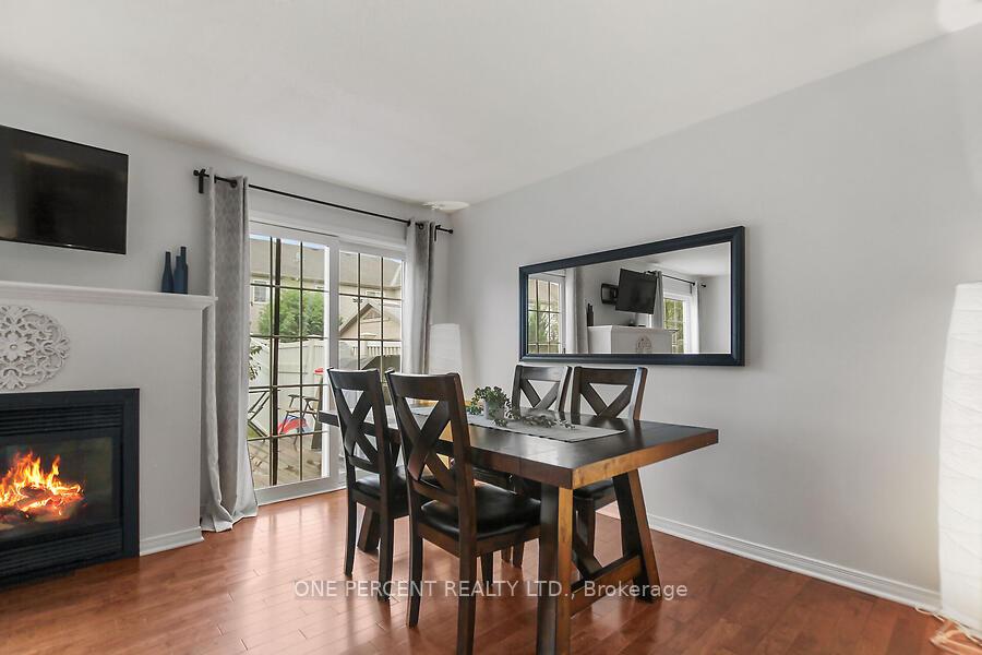 Photo 10 of 44 Fieldberry, Ottawa, Barrhaven - Stonebridge — HOMEH