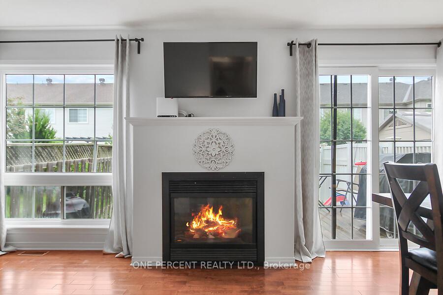 Photo 15 of 44 Fieldberry, Ottawa, Barrhaven - Stonebridge — HOMEH