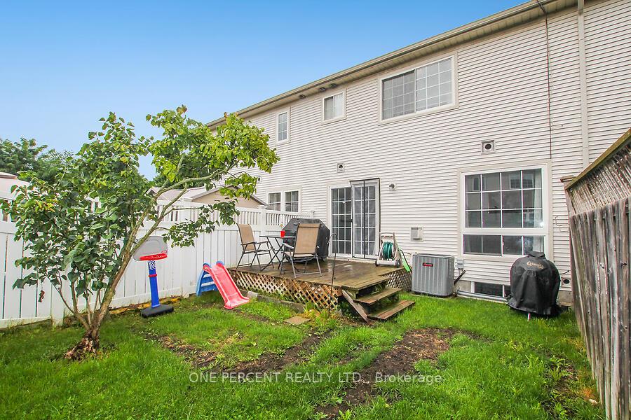 Photo 26 of 44 Fieldberry, Ottawa, Barrhaven - Stonebridge — HOMEH