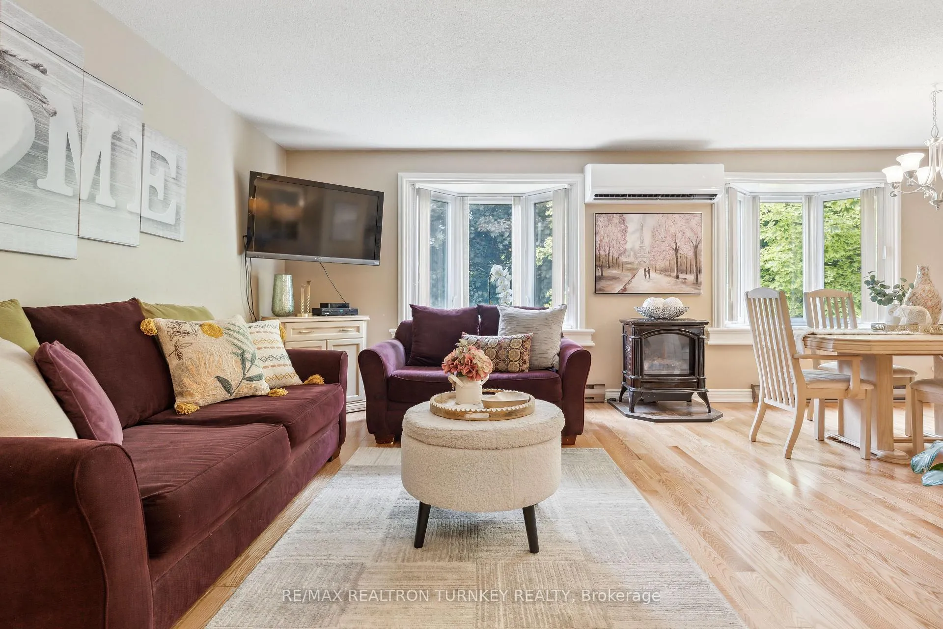 Photo 6 of 823 Church Drive, Innisfil, Lefroy — HOMEH