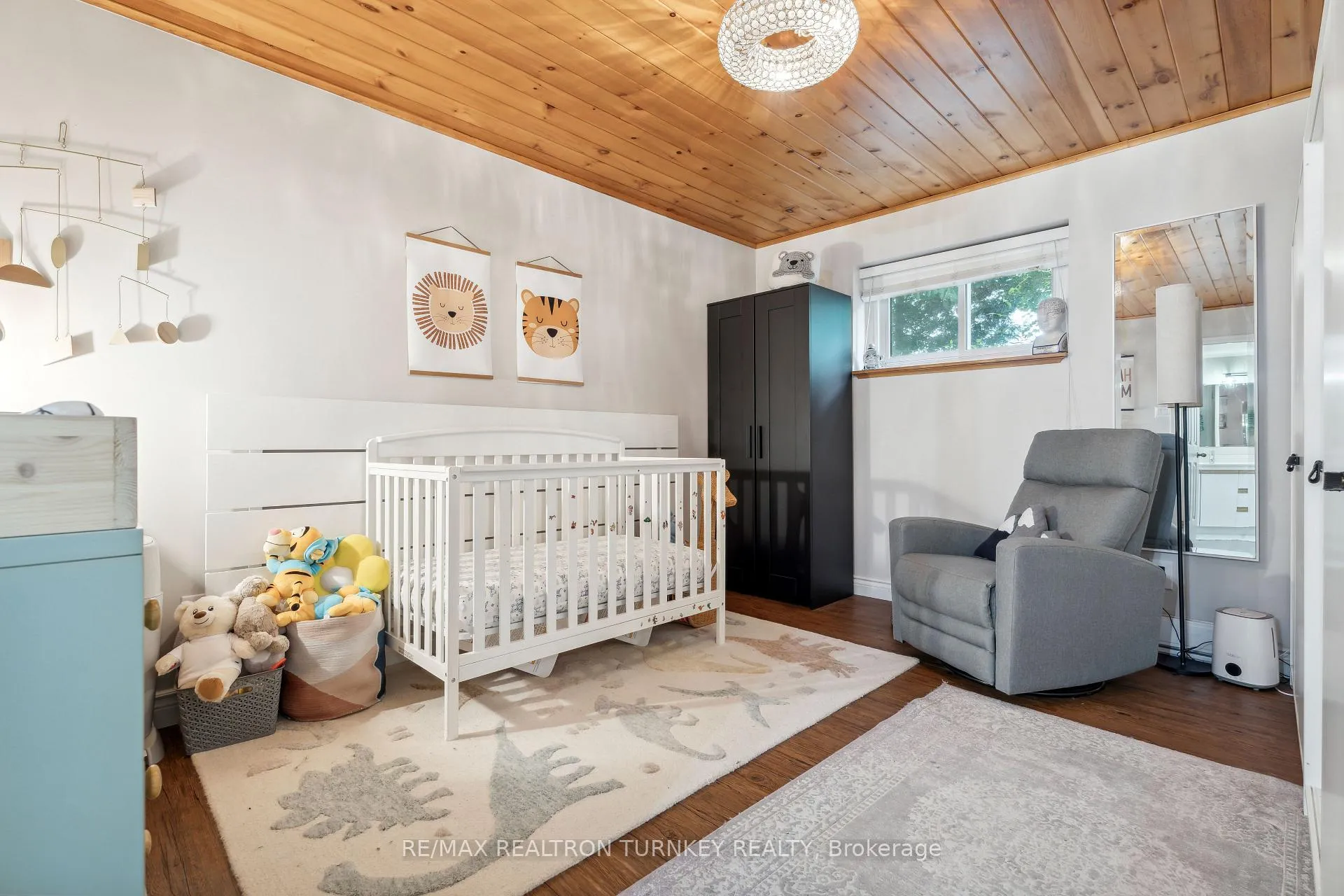 Photo 25 of 823 Church Drive, Innisfil, Lefroy — HOMEH
