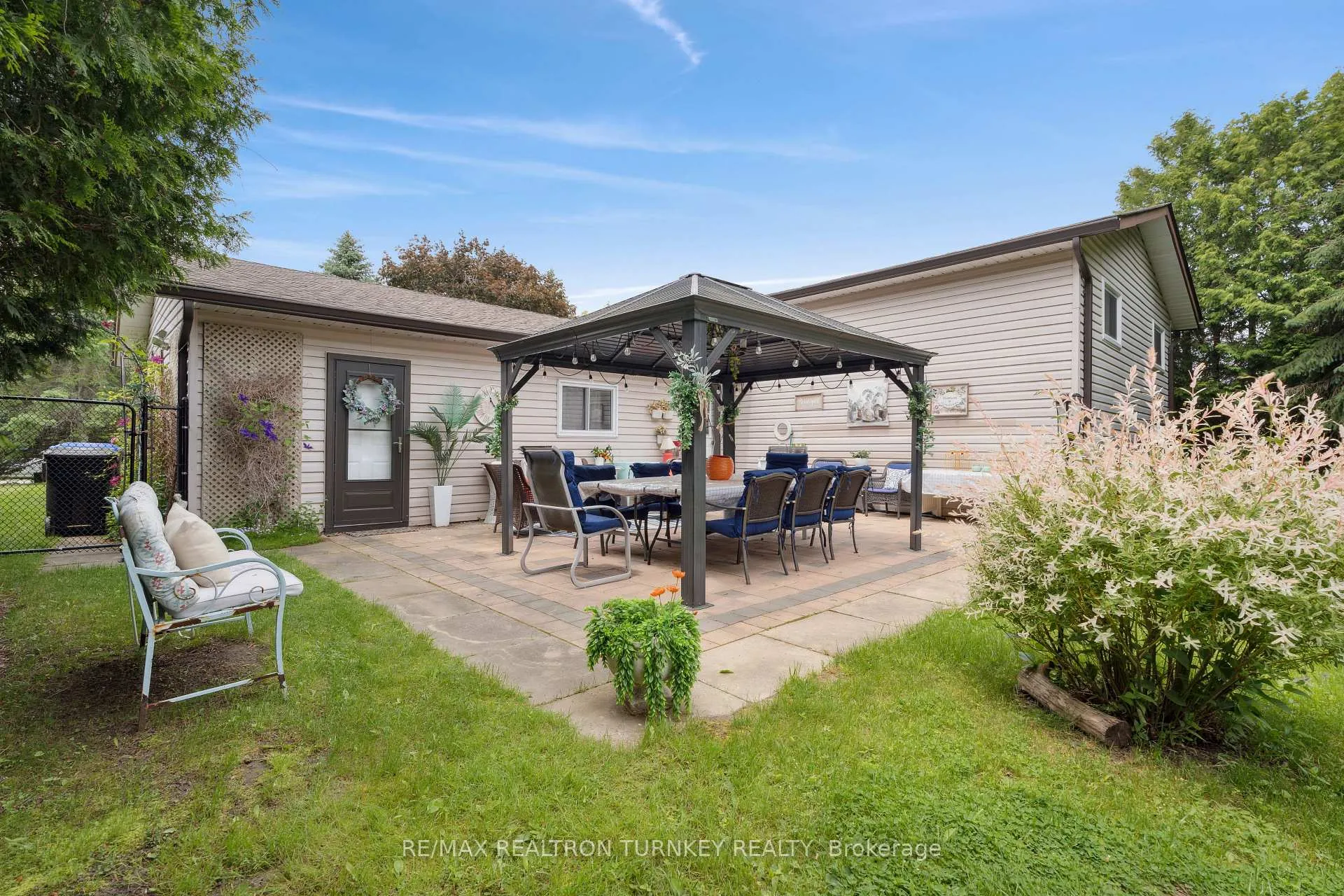 Photo 28 of 823 Church Drive, Innisfil, Lefroy — HOMEH