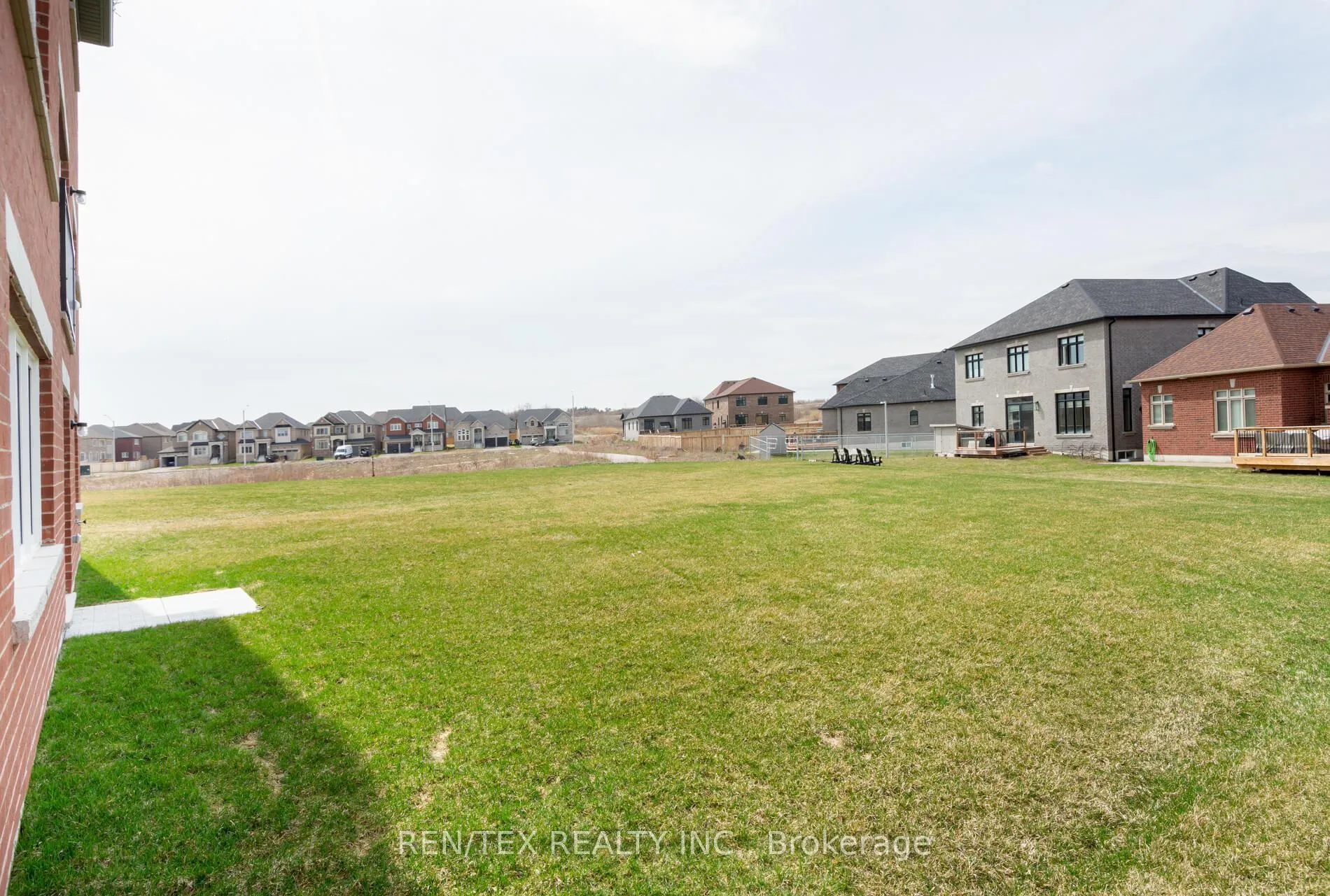 Photo 43 of 1723 Corsal Court, Innisfil, Rural Innisfil — HOMEH