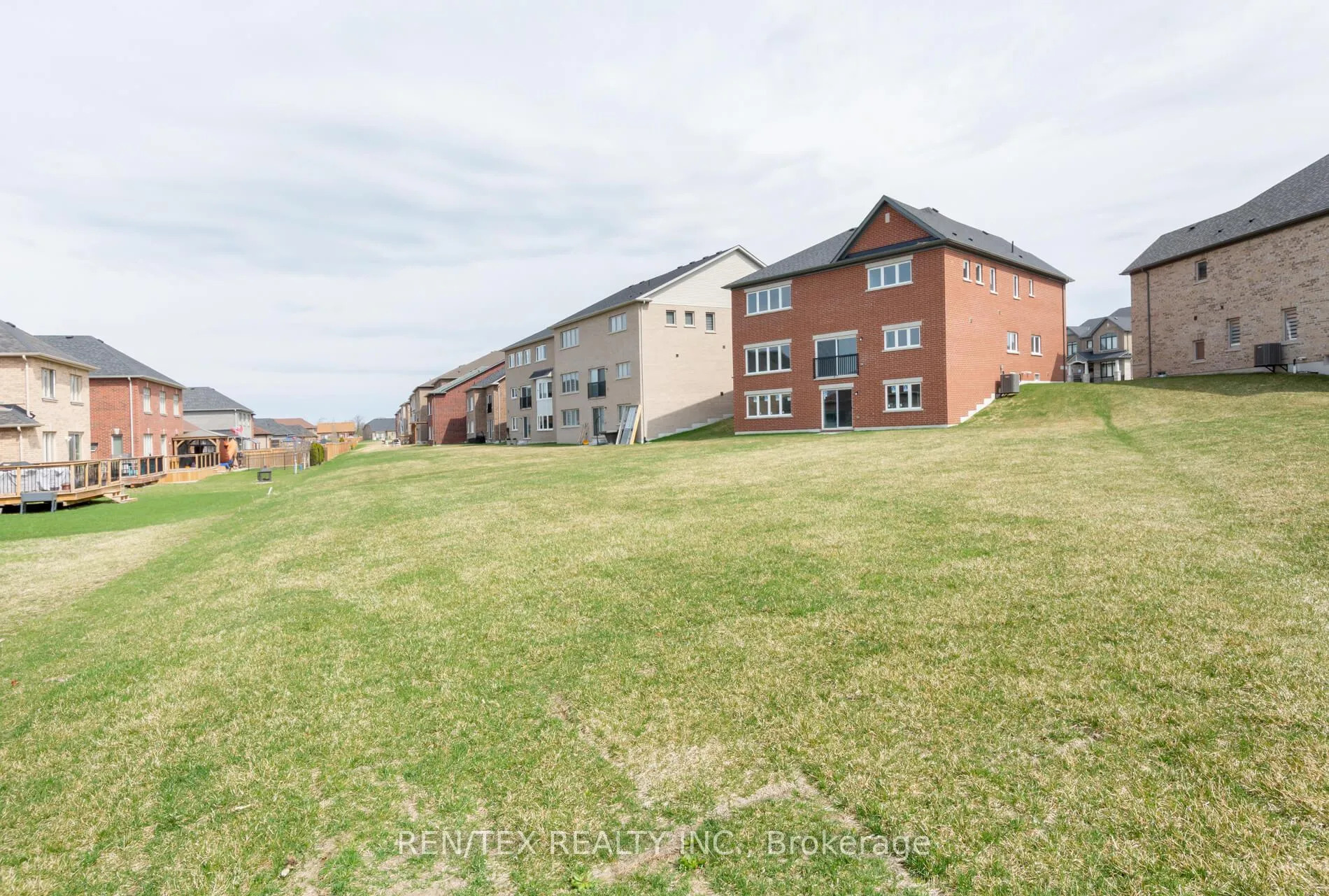 Photo 45 of 1723 Corsal Court, Innisfil, Rural Innisfil — HOMEH