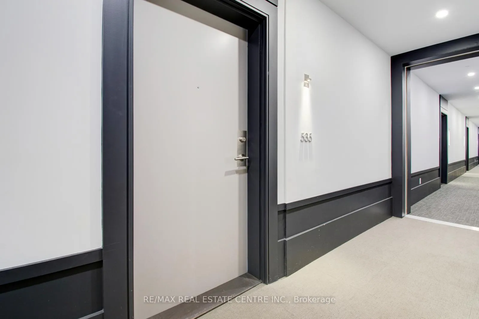 Photo 4 of Unit 535, 16 Concord Place, Grimsby, Grimsby Beach — HOMEH