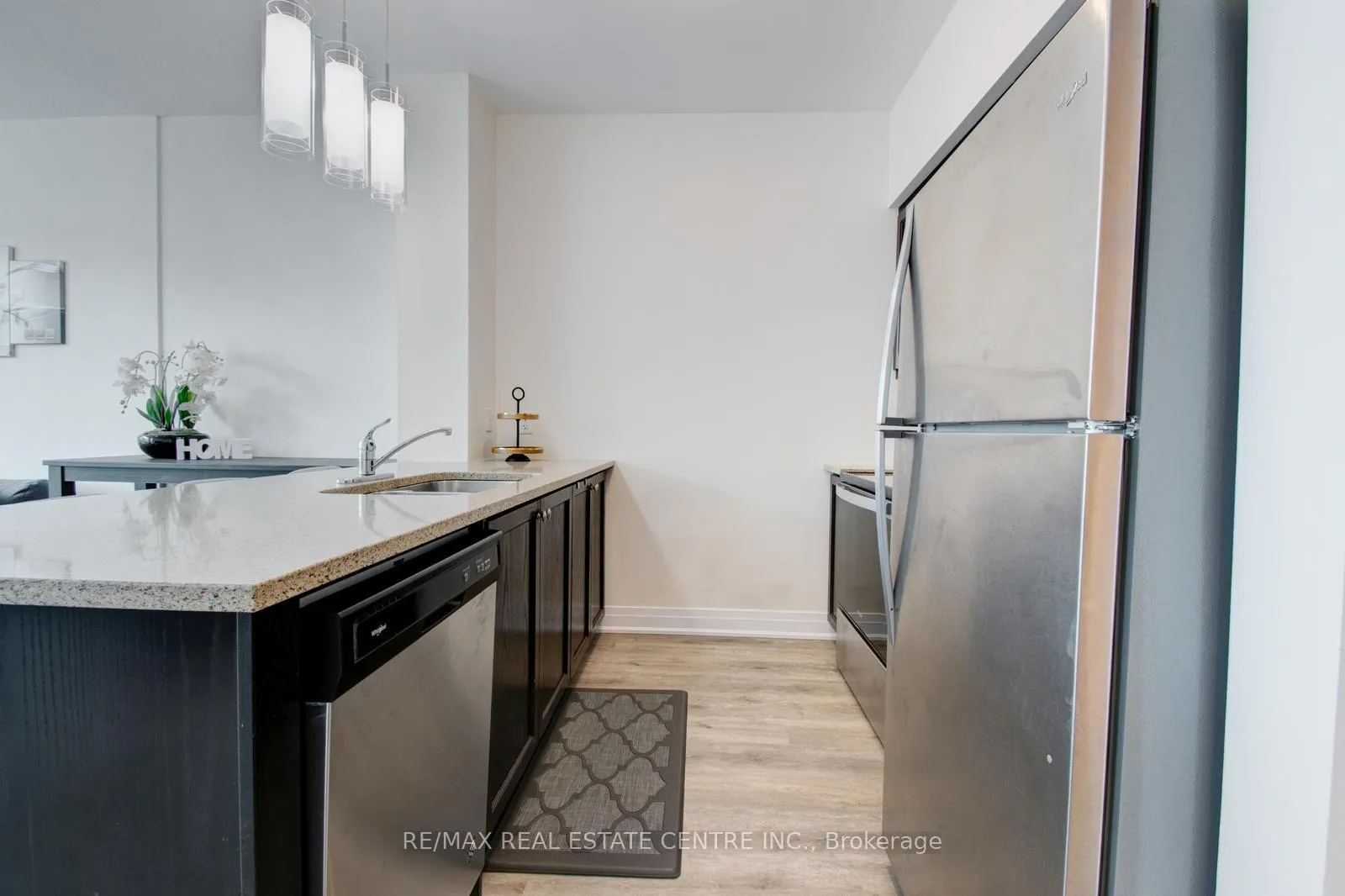 Photo 10 of Unit 535, 16 Concord Place, Grimsby, Grimsby Beach — HOMEH