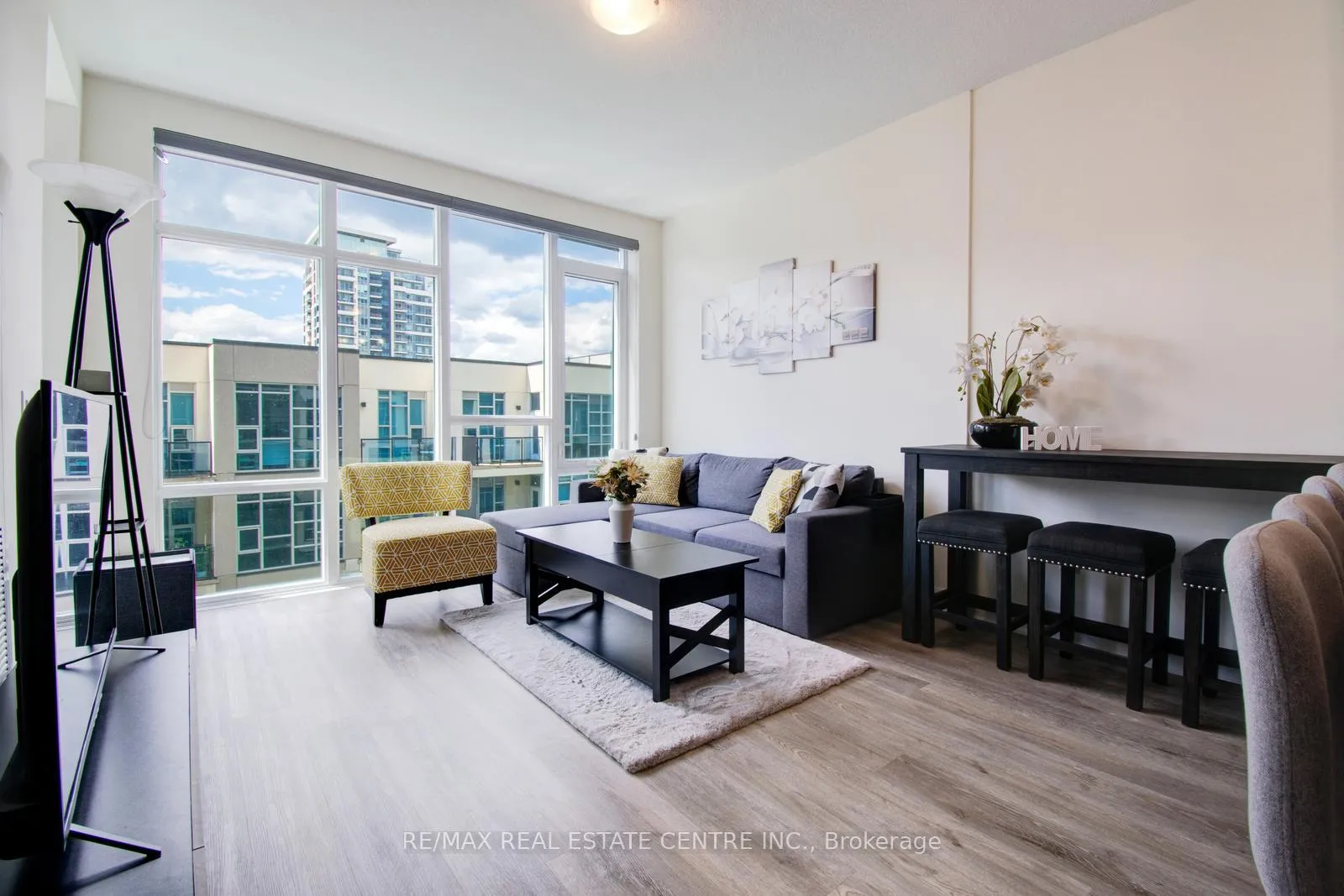 Photo 13 of Unit 535, 16 Concord Place, Grimsby, Grimsby Beach — HOMEH