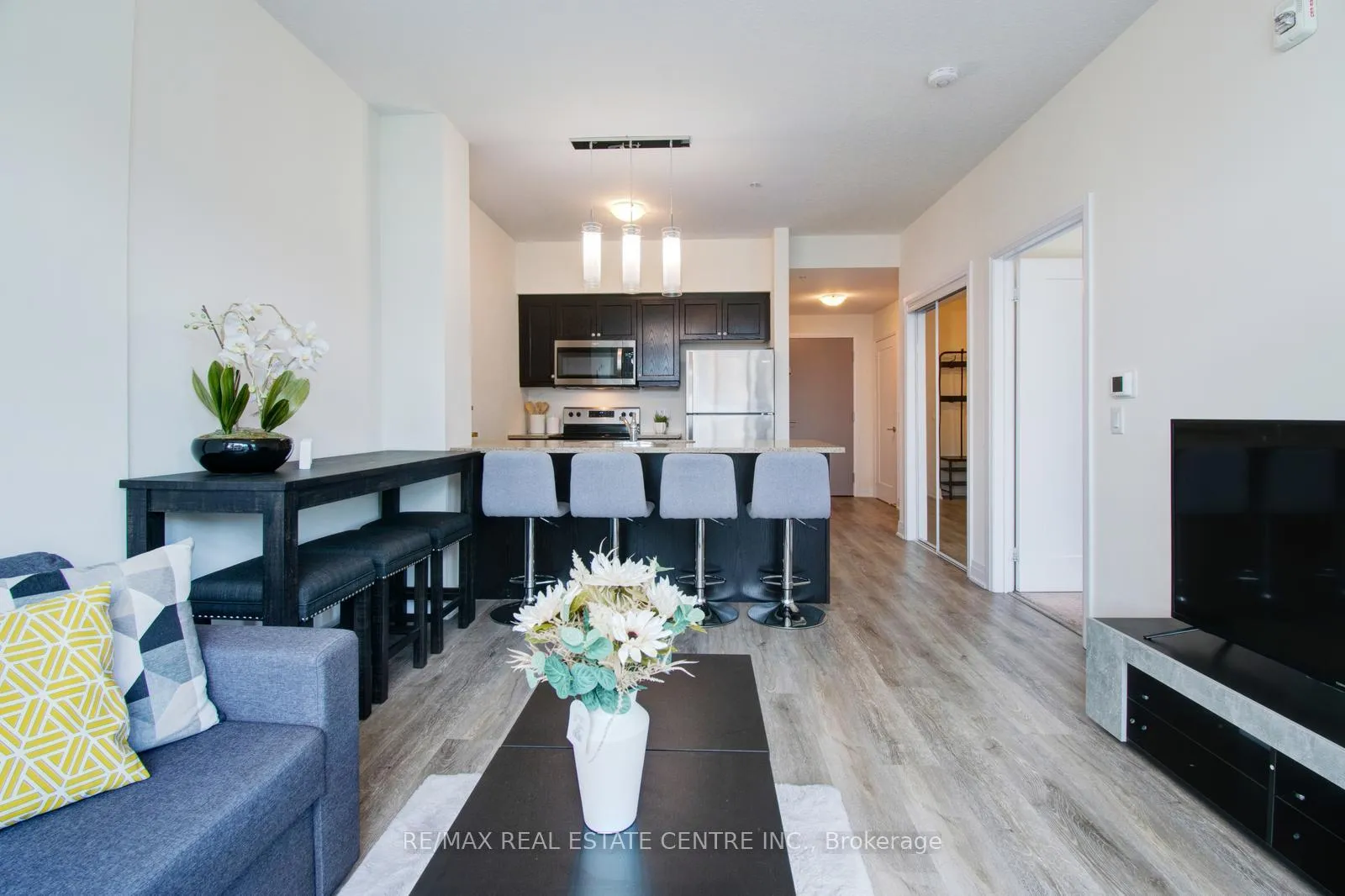 Photo 18 of Unit 535, 16 Concord Place, Grimsby, Grimsby Beach — HOMEH