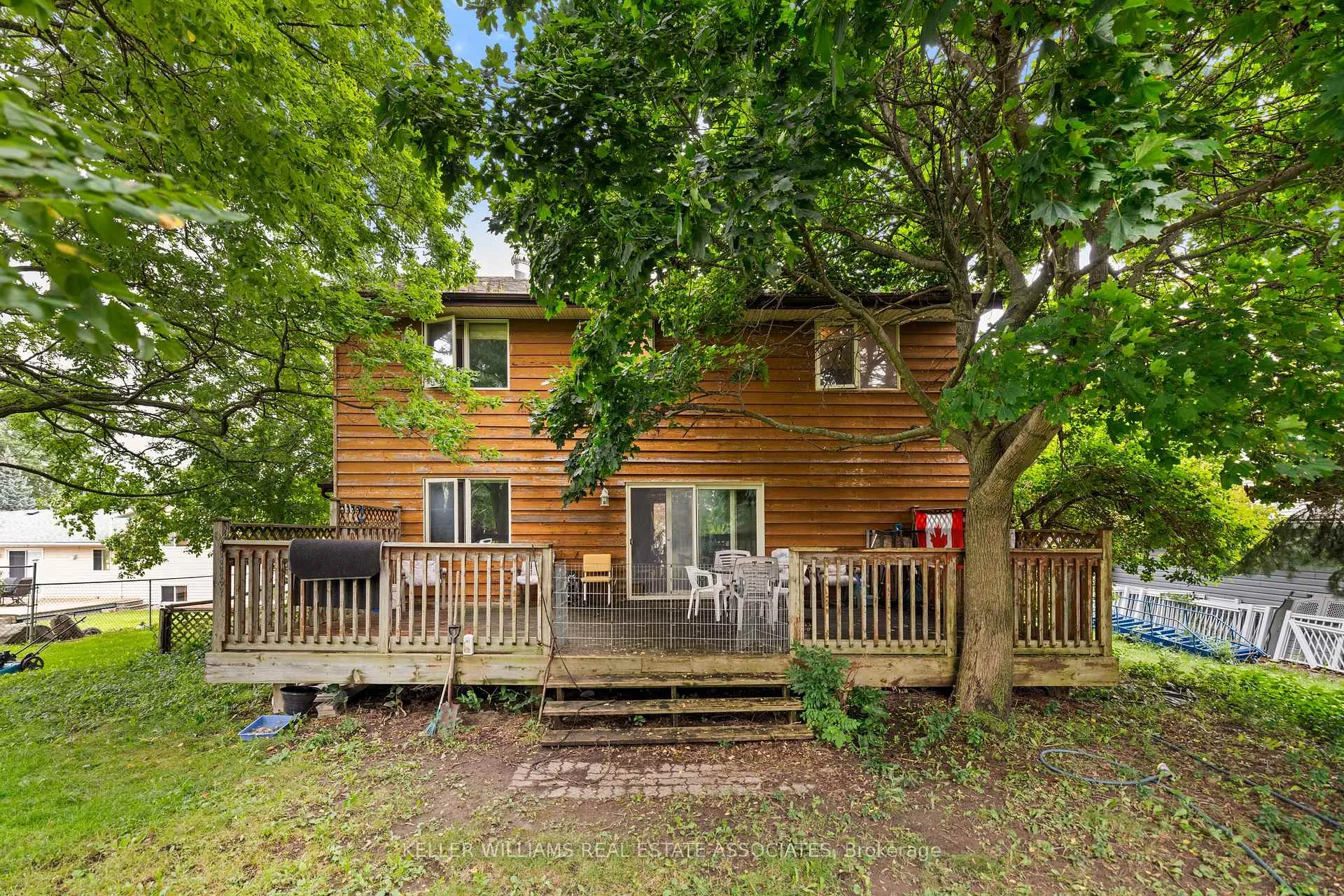 Photo 28 of 820 Church Dr S, Innisfil, Lefroy — HOMEH