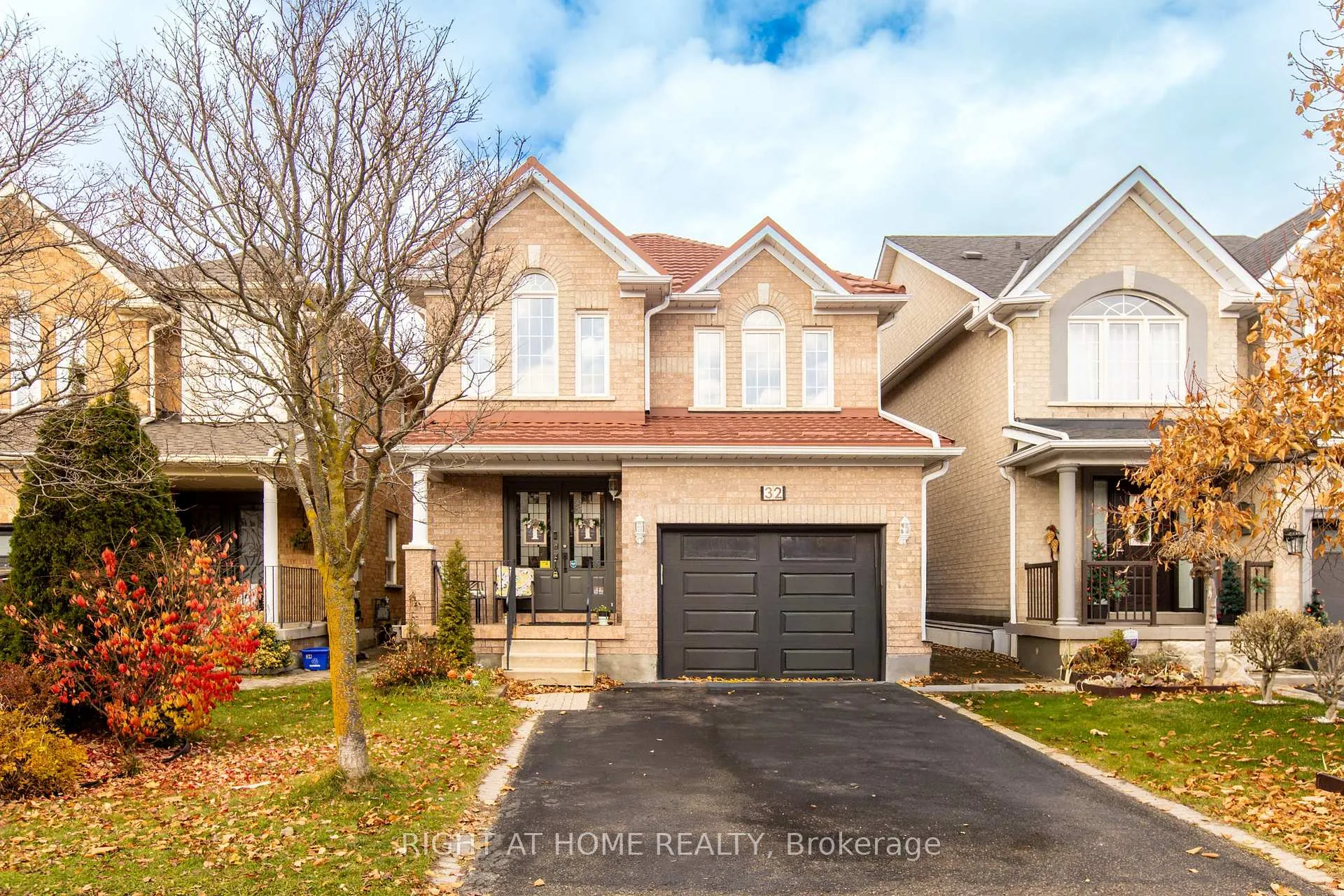 Front of 32 Eddington Place