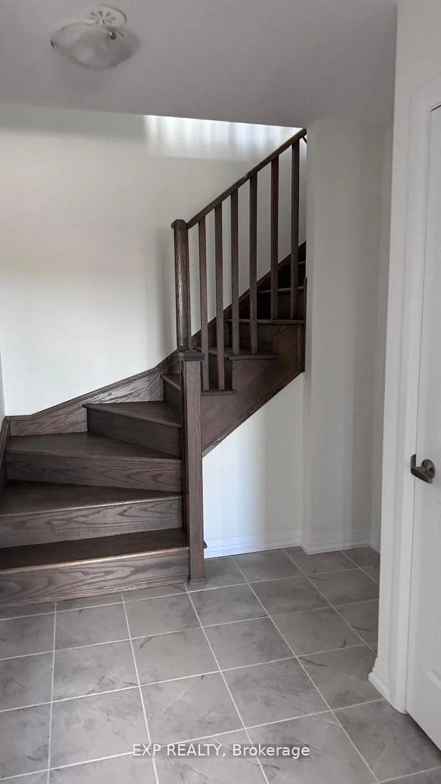Photo 13 of 47 Stanley Ave Crescent, Haldimand — HOMEH